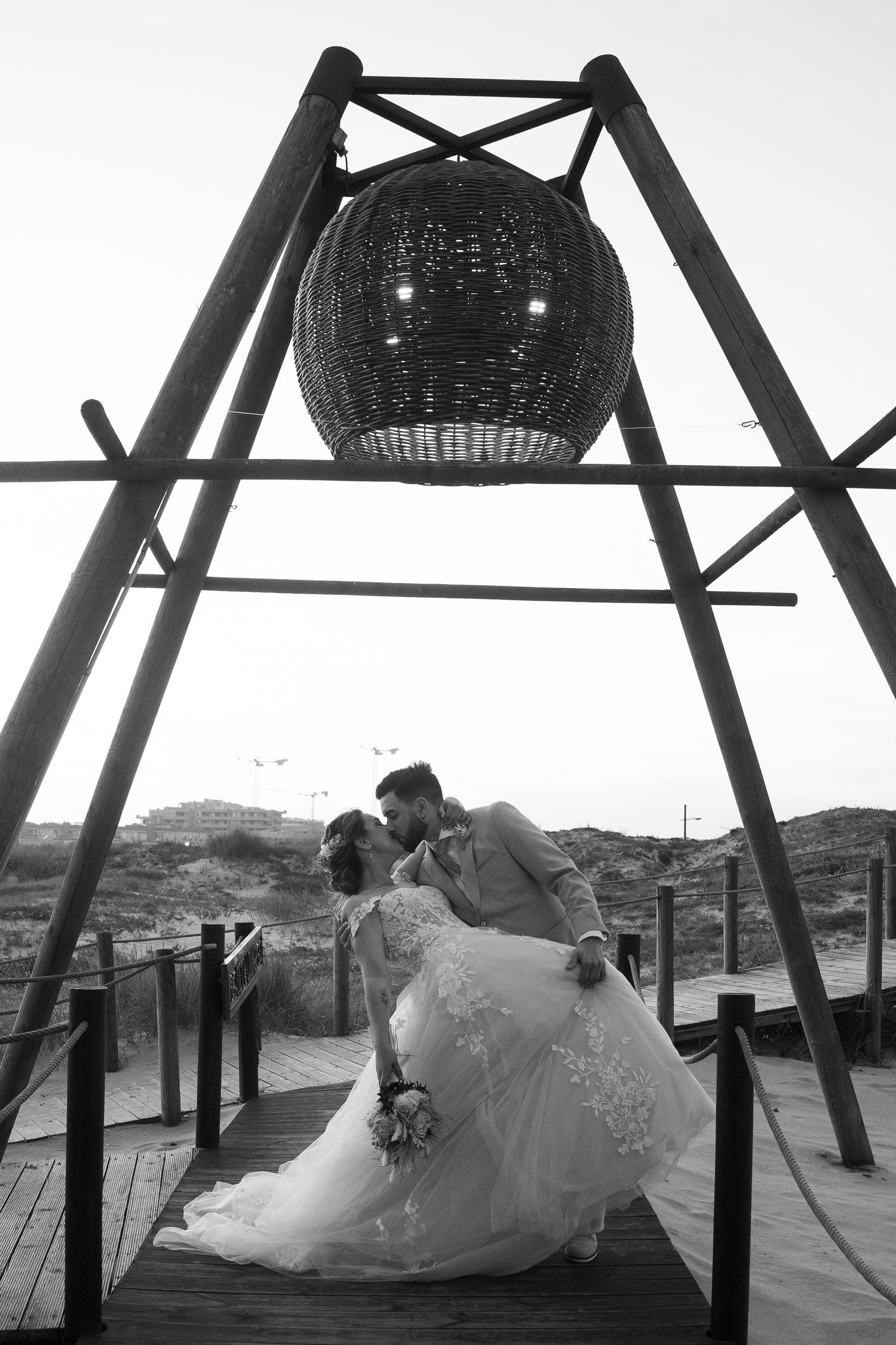 Cobertura completa do casamento em [cidade], fotos emocionantes para lembranças eternas.
