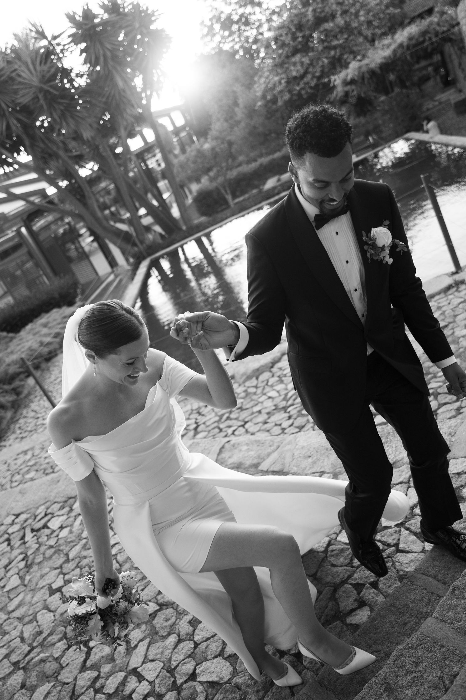 Fotos de casamento profissionais, capturando amor, alegria e detalhes especiais.