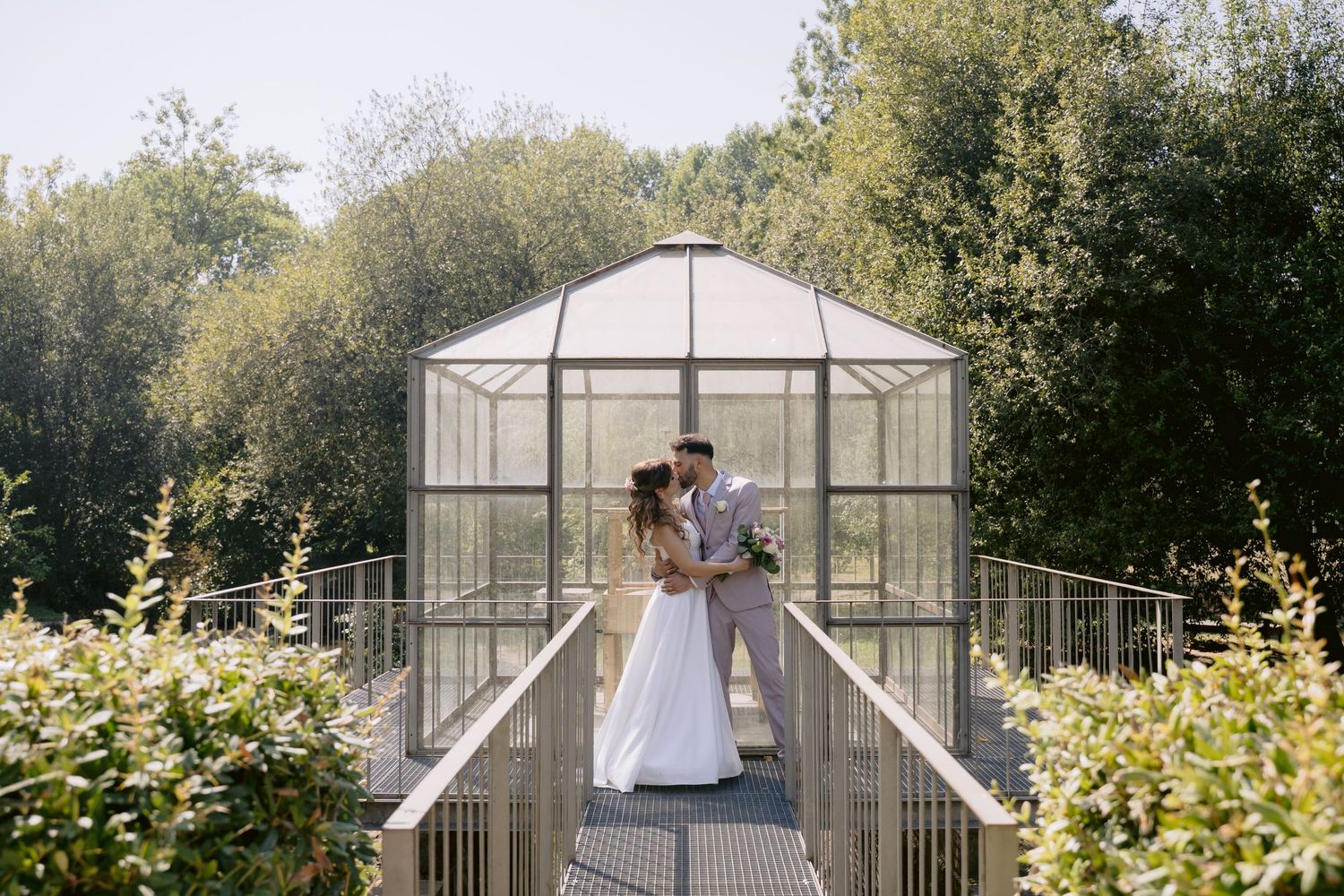 Seu casamento contado em fotos, ideais para álbuns, quadros e recordações especiais