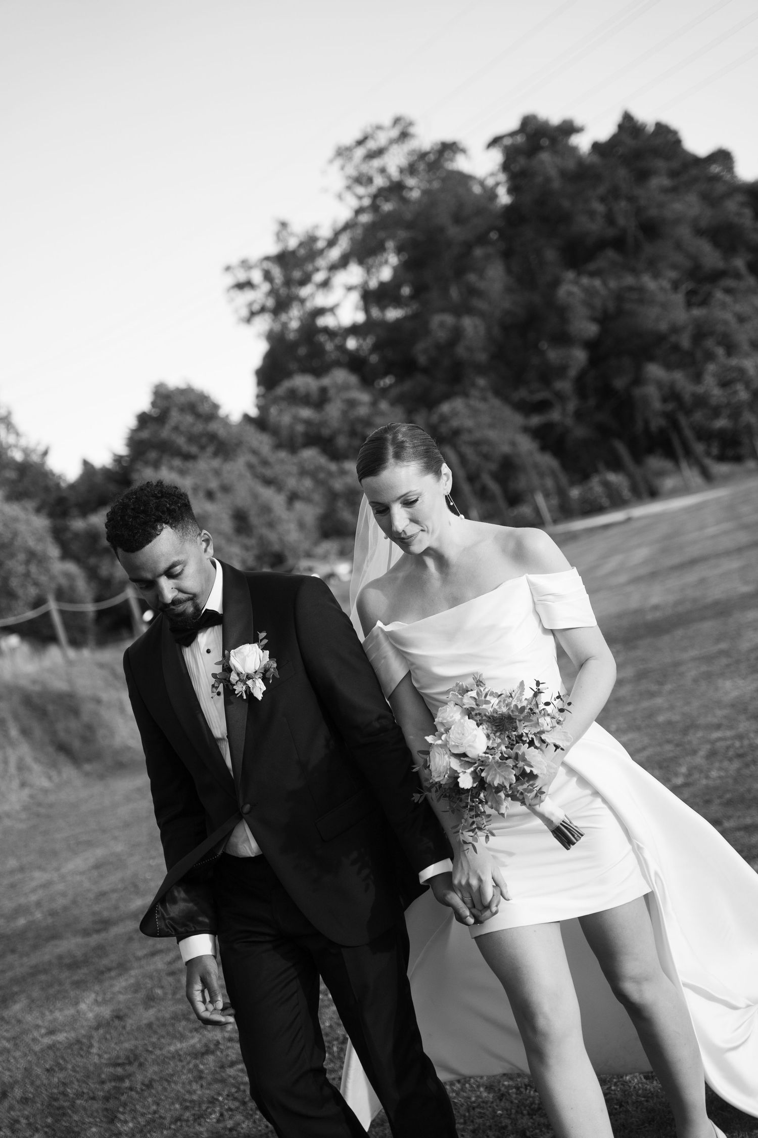 Fotos de casamento profissionais, capturando amor, alegria e detalhes especiais.