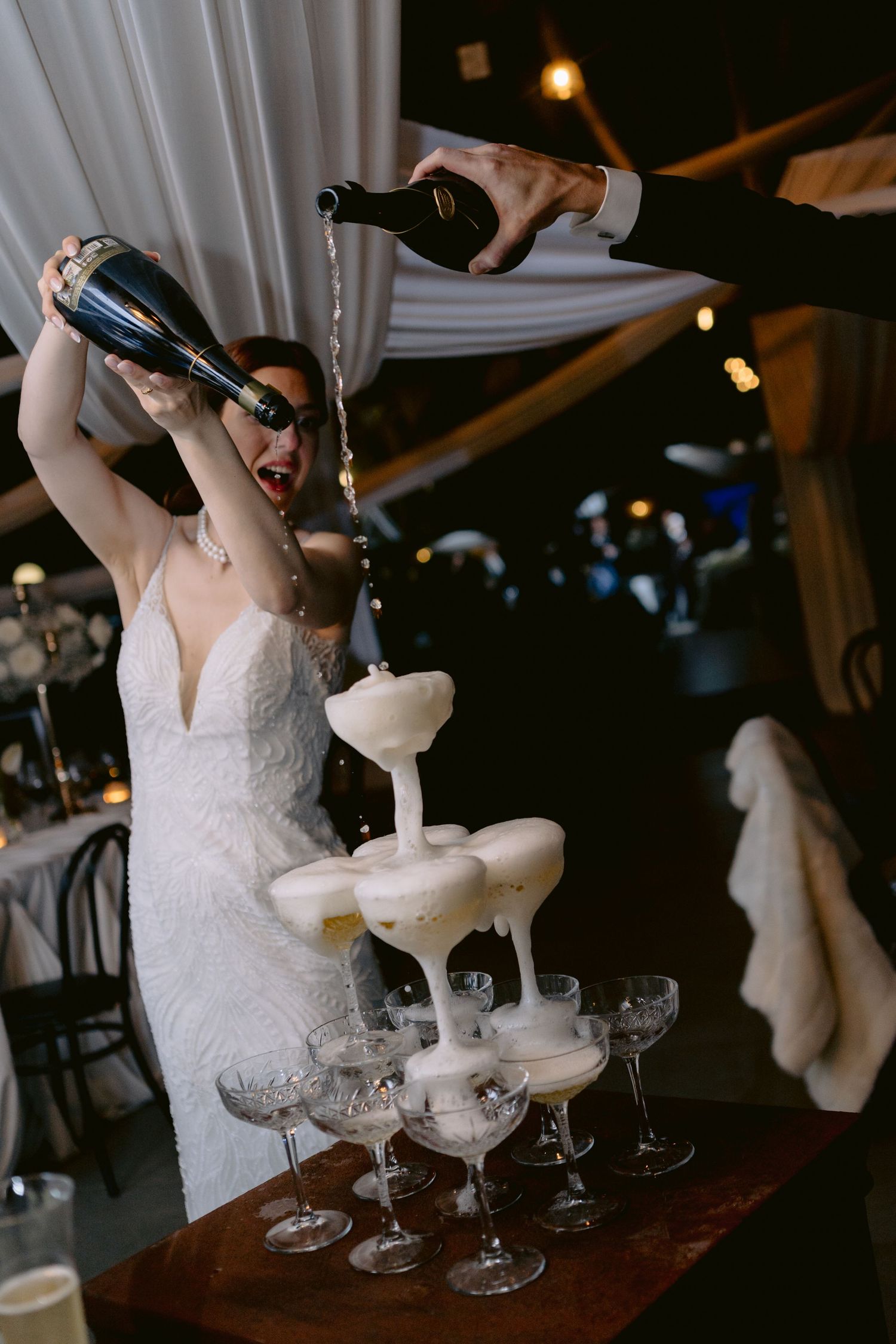Transforme seu grande dia em memórias eternas com fotos de casamento profissionais, perfeitas para álbuns, ensaios de noivos, impressos e qu