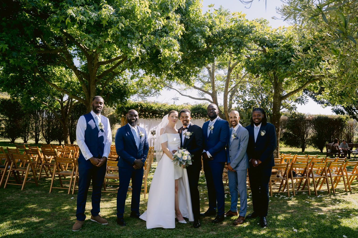 Seu casamento contado em fotos, ideais para álbuns, quadros e recordações especiais