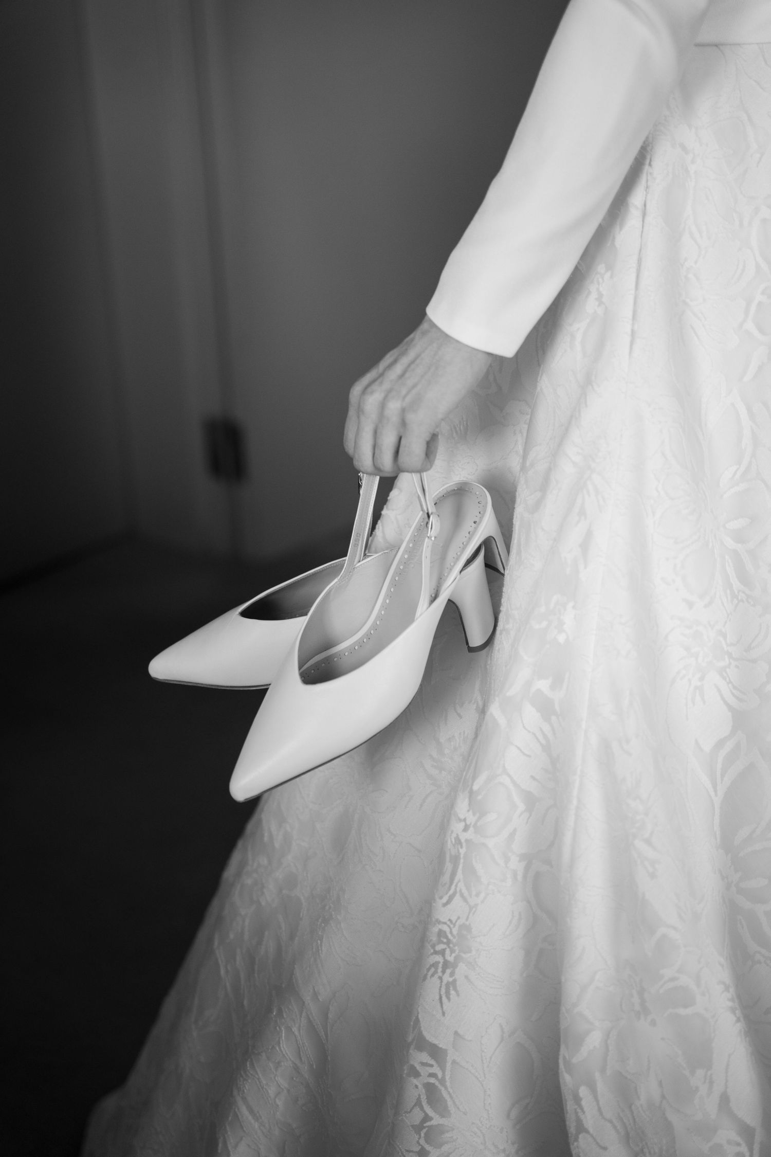 Cobertura completa de casamento em Portugal, fotos emocionantes para recordações eternas.