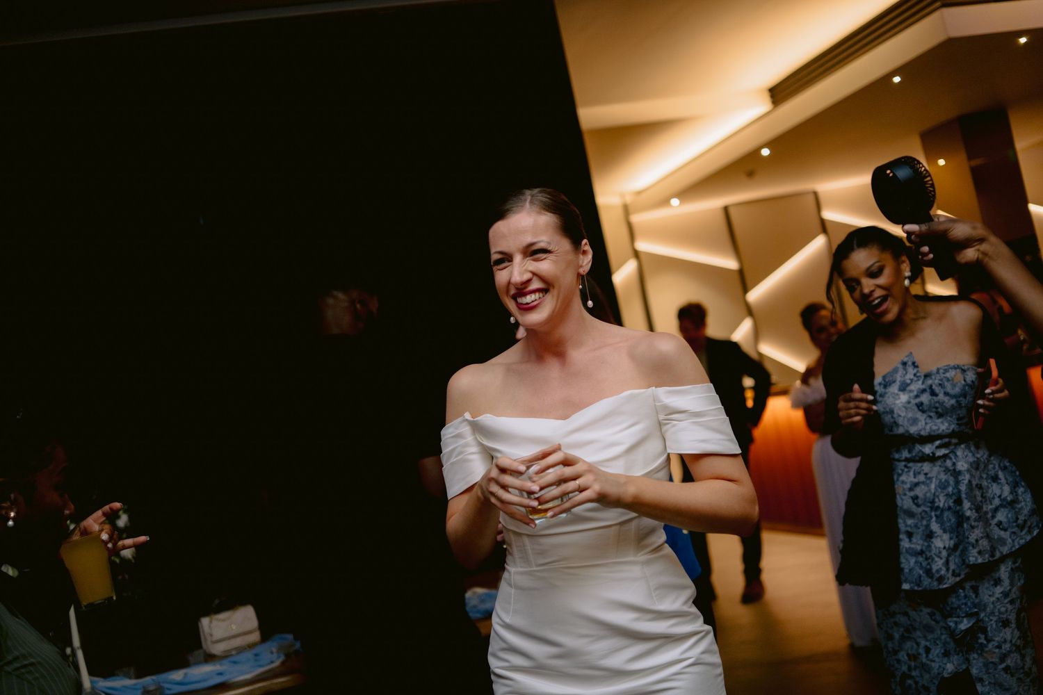 Momentos mágicos do casamento em Portugal, fotos que eternizam emoções em impressos.