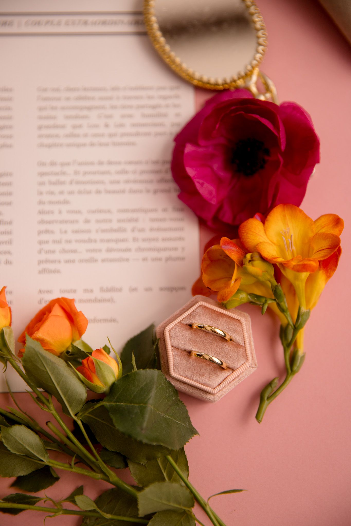 Photographe détails mariage Caen domaine du haras du ry flatlay mariage