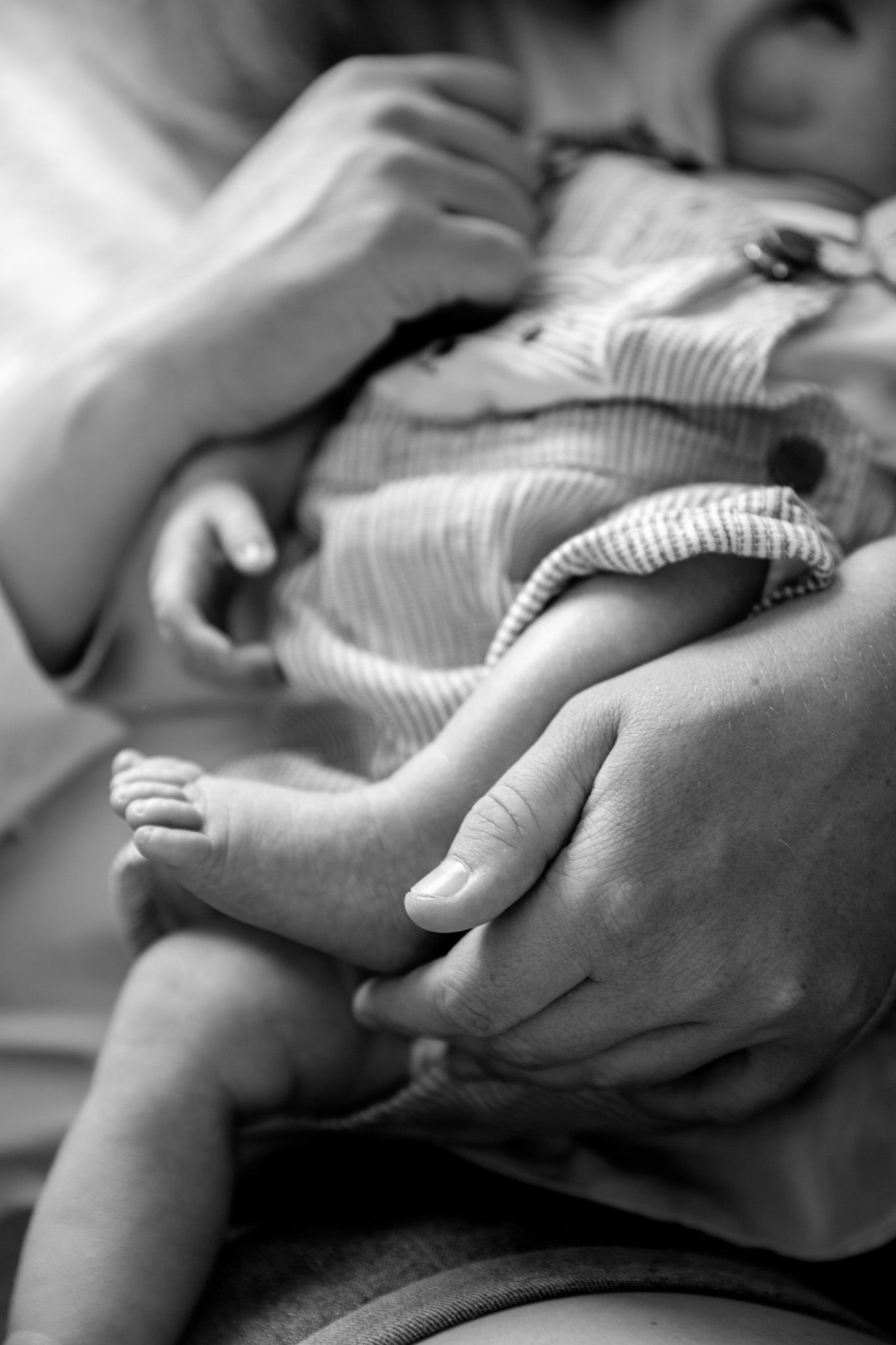 Shooting naissance famille à domicile Douvres la délivrande Caen Normandie Photographe famille