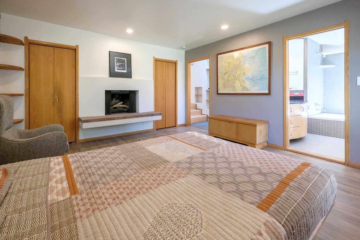 Airbnb photo Denver Colorado professional Denver photographer, bedroom.