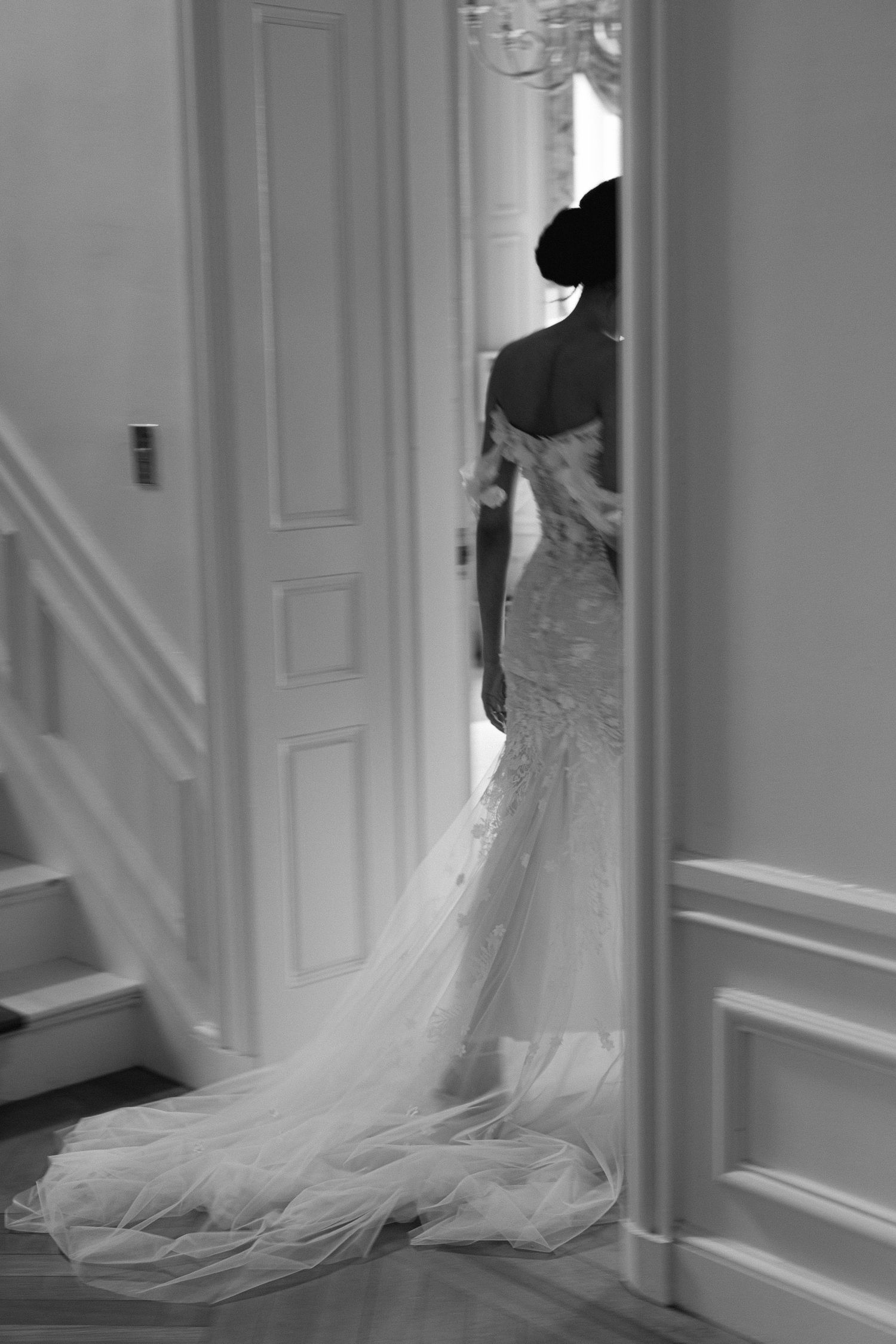 Bride in white wedding gown — Boston wedding photographer Helen Fang Studio