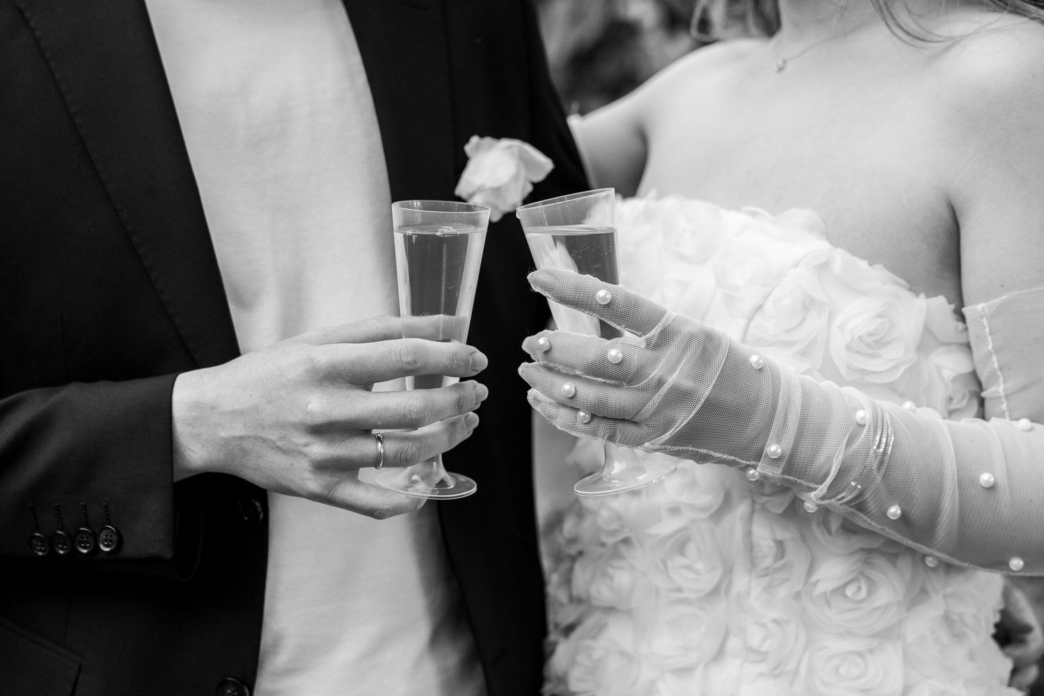 London budget-friendly wedding photographer