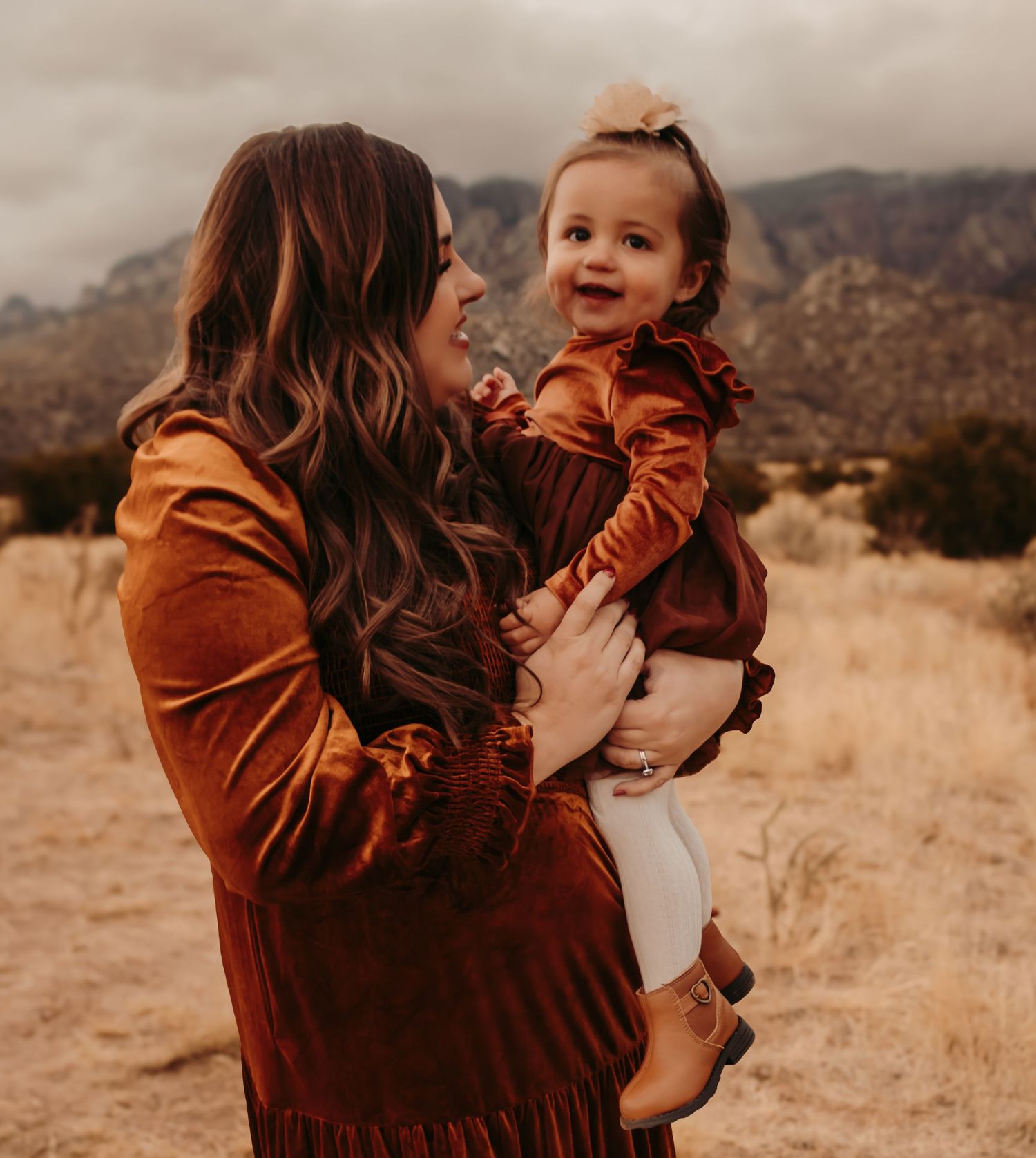 Albuquerque-Family-Photographer-Newborn-Maternity-Senior-Graduation-Baby-Milestones-Headshots-Business-Branding-Photographer NewMexico