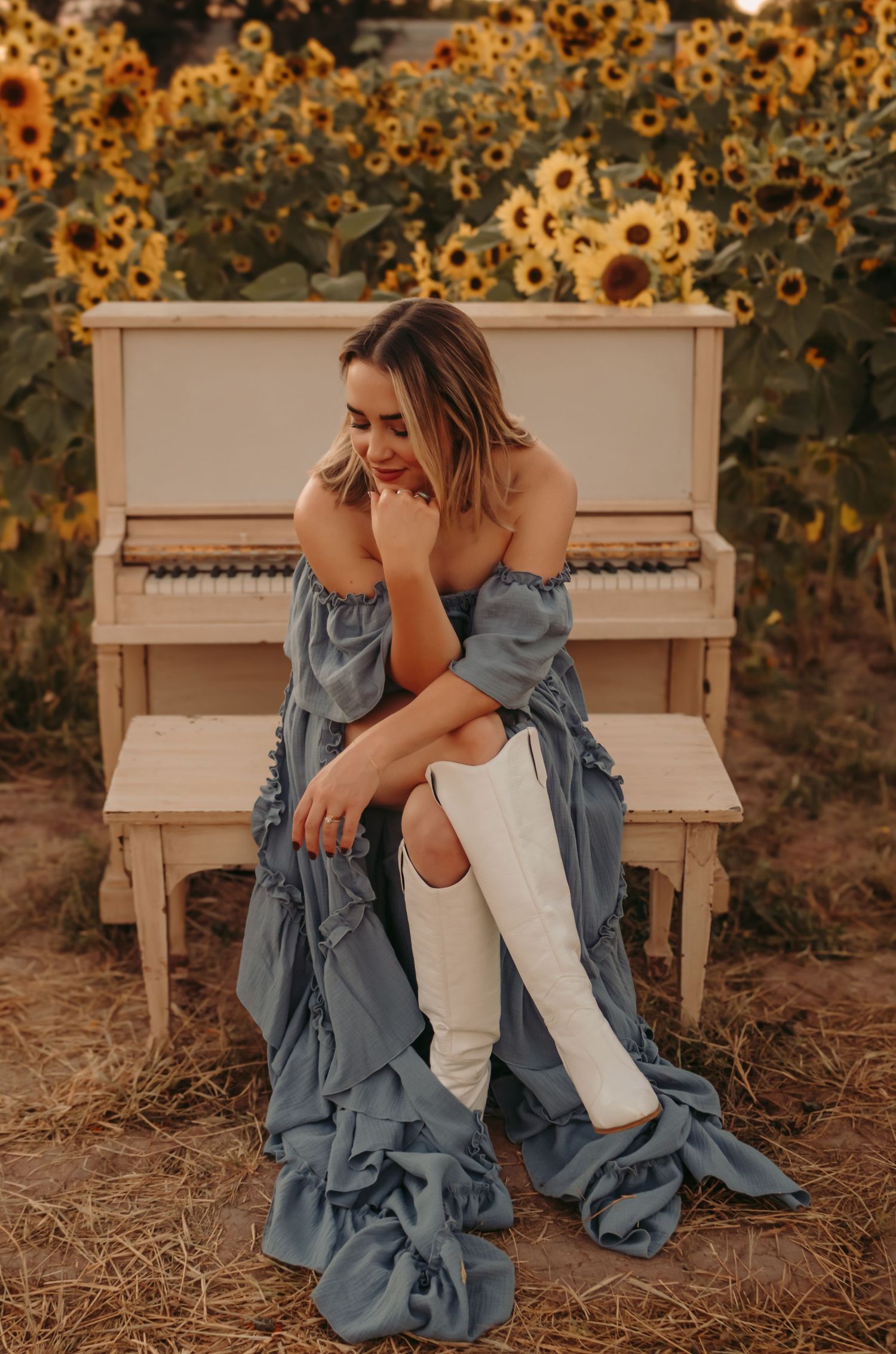 Albuquerque-Family-Photographer-Newborn-Maternity-Senior-Graduation-Baby-Milestones-Headshots-Business-Branding-Photographer NewMexico