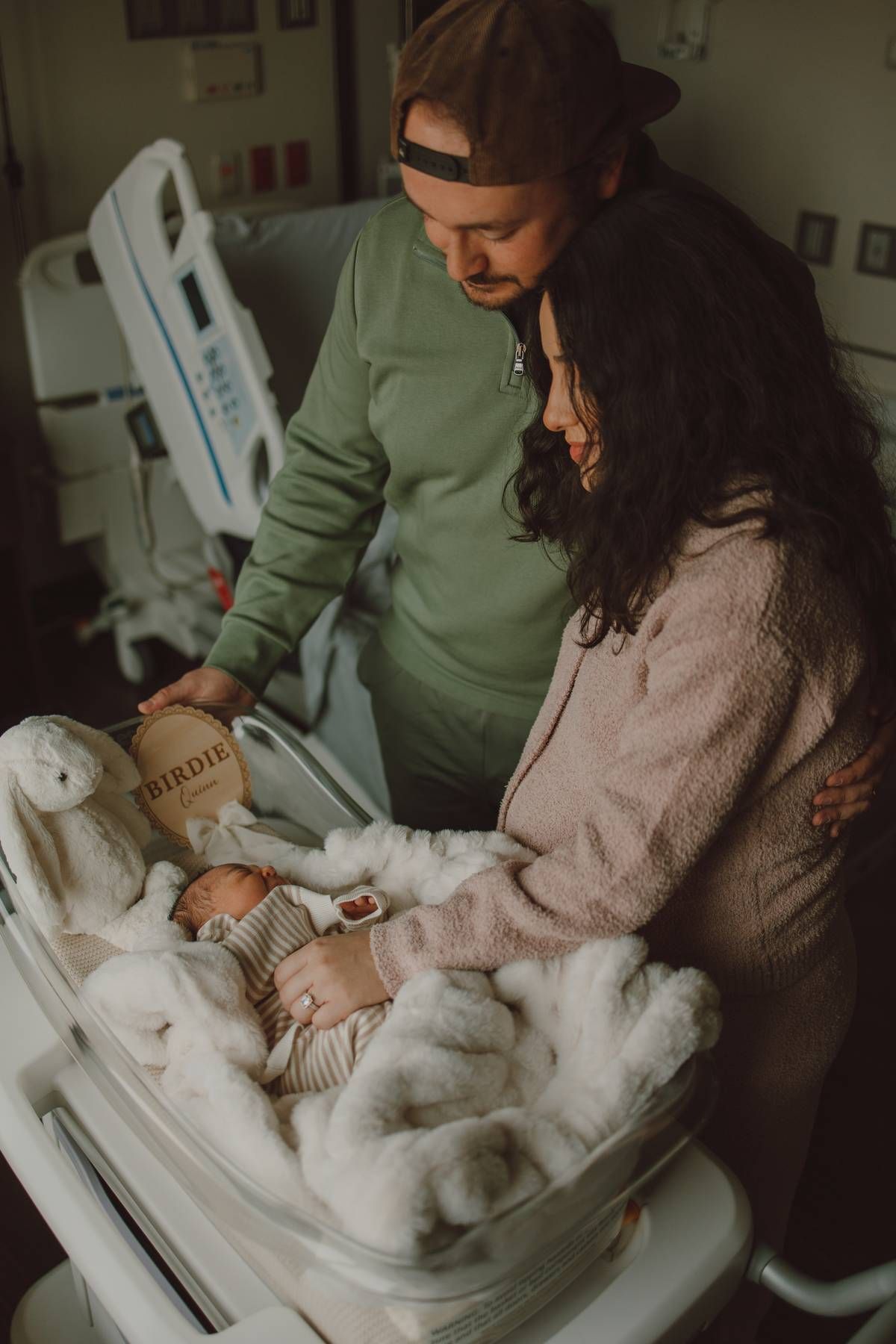 Admiring your sweet baby girl, fresh 48 photoshoot by B Del Bosque photography