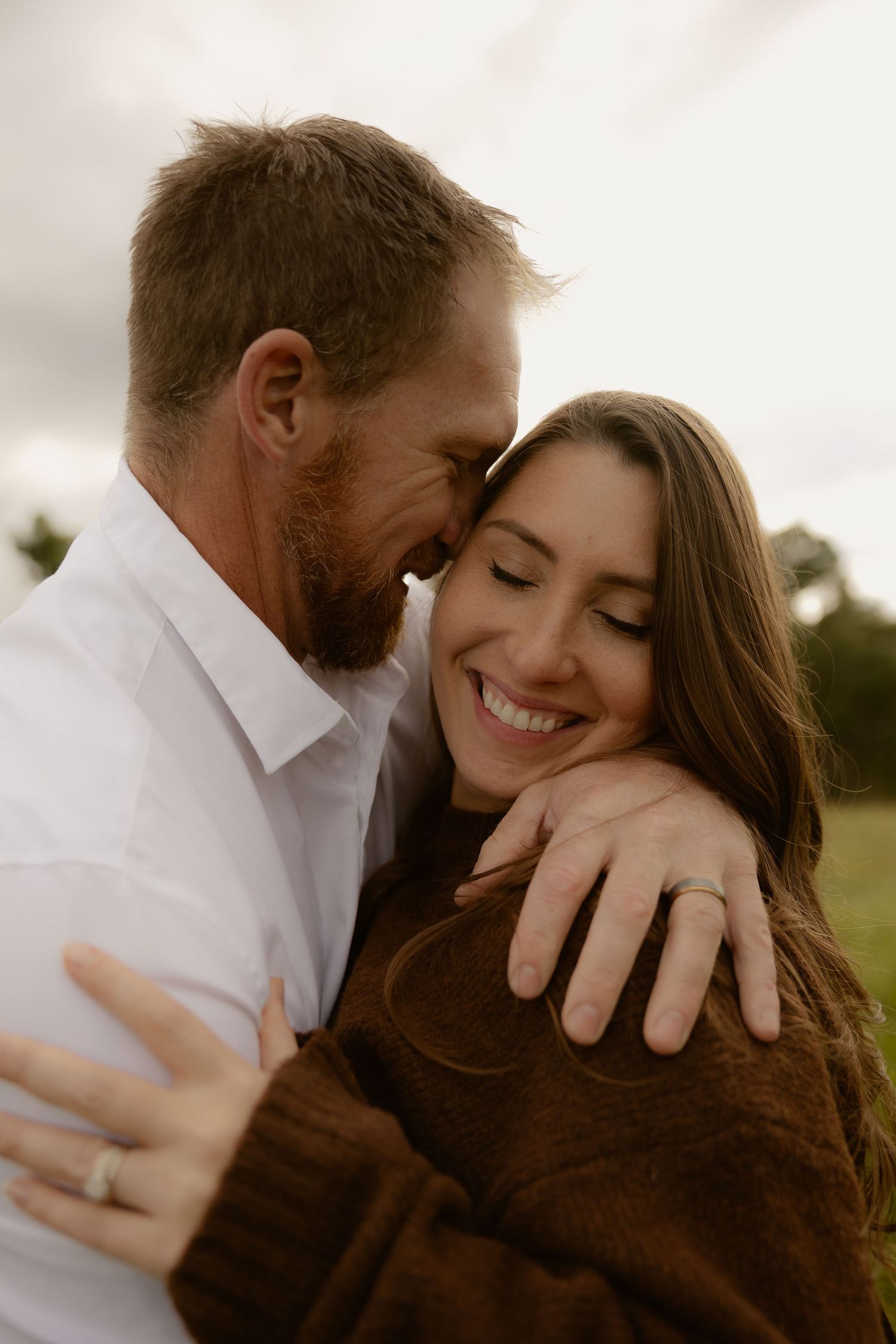Outdoor maternity photography in Sydney, Central Coast, Blue Mountains, Wollongong, in field, farm, garden and countryside