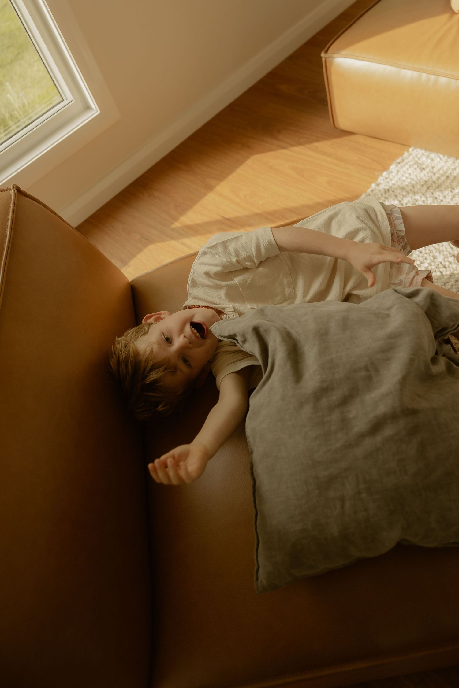 Indoor family session in Sydney, in-home photographer in Sydney, indoor photographer in Sydney