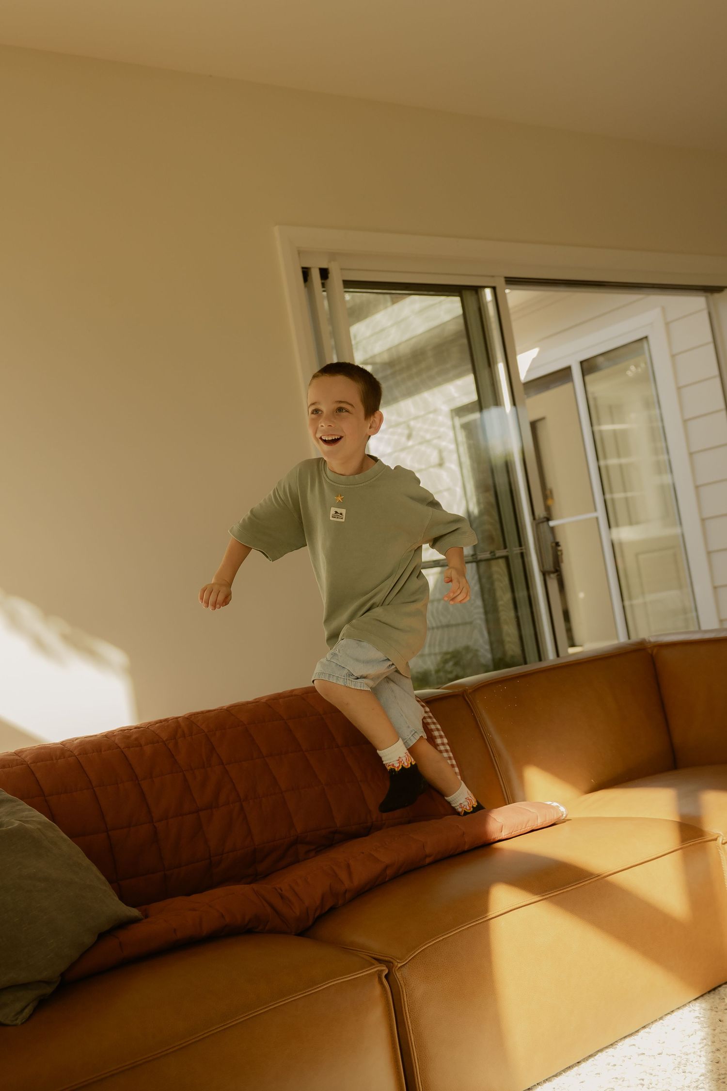 Indoor family session in Sydney, in-home photographer in Sydney, indoor photographer in Sydney