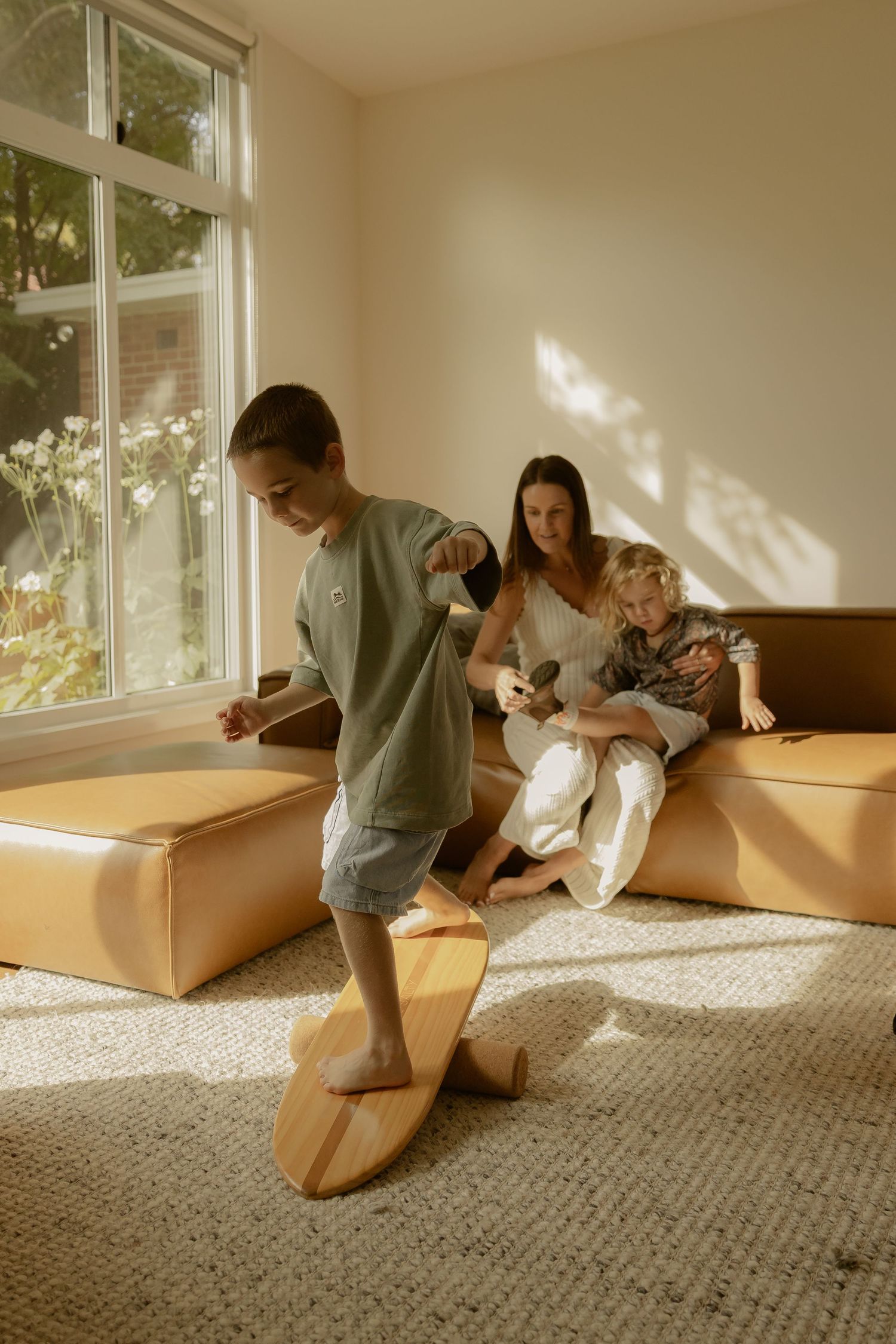 Indoor family session in Sydney, in-home photographer in Sydney, indoor photographer in Sydney