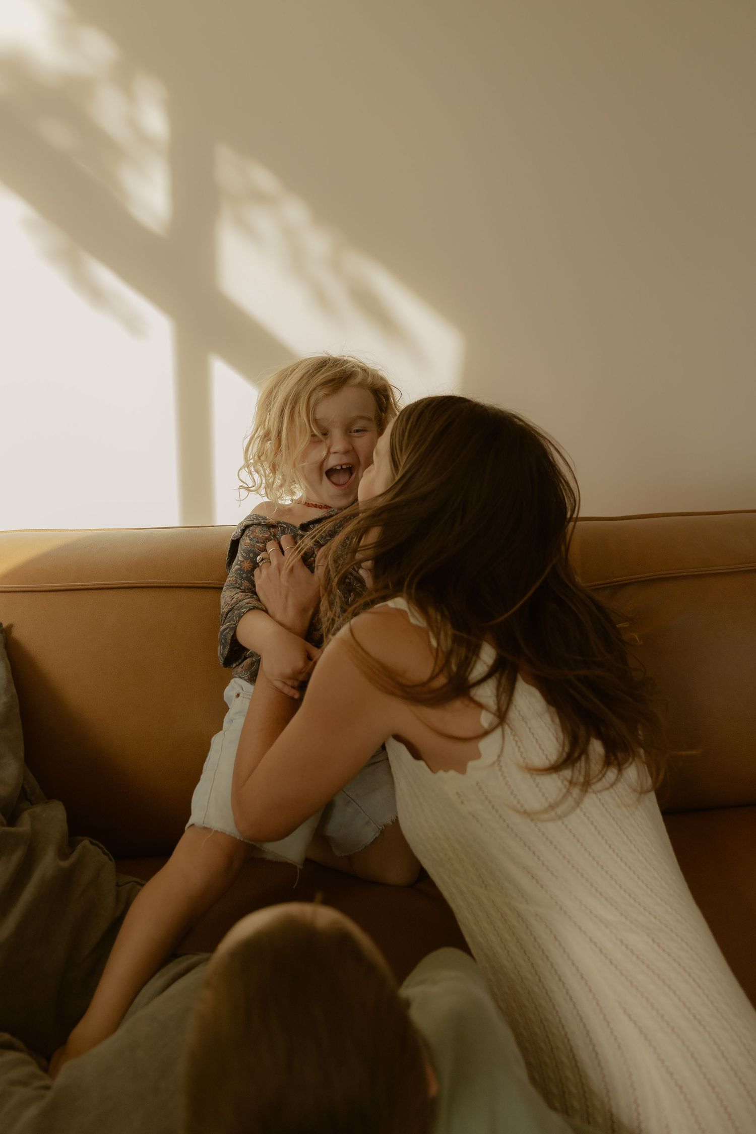Indoor family session in Sydney, in-home photographer in Sydney, indoor photographer in Sydney
