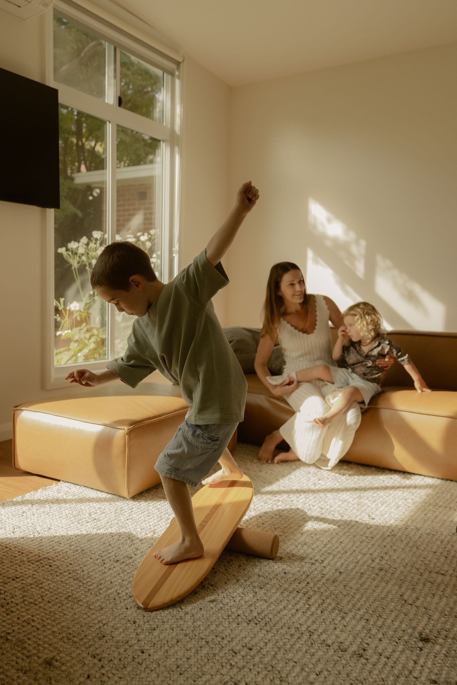 Indoor family session in Sydney, in-home photographer in Sydney, indoor photographer in Sydney