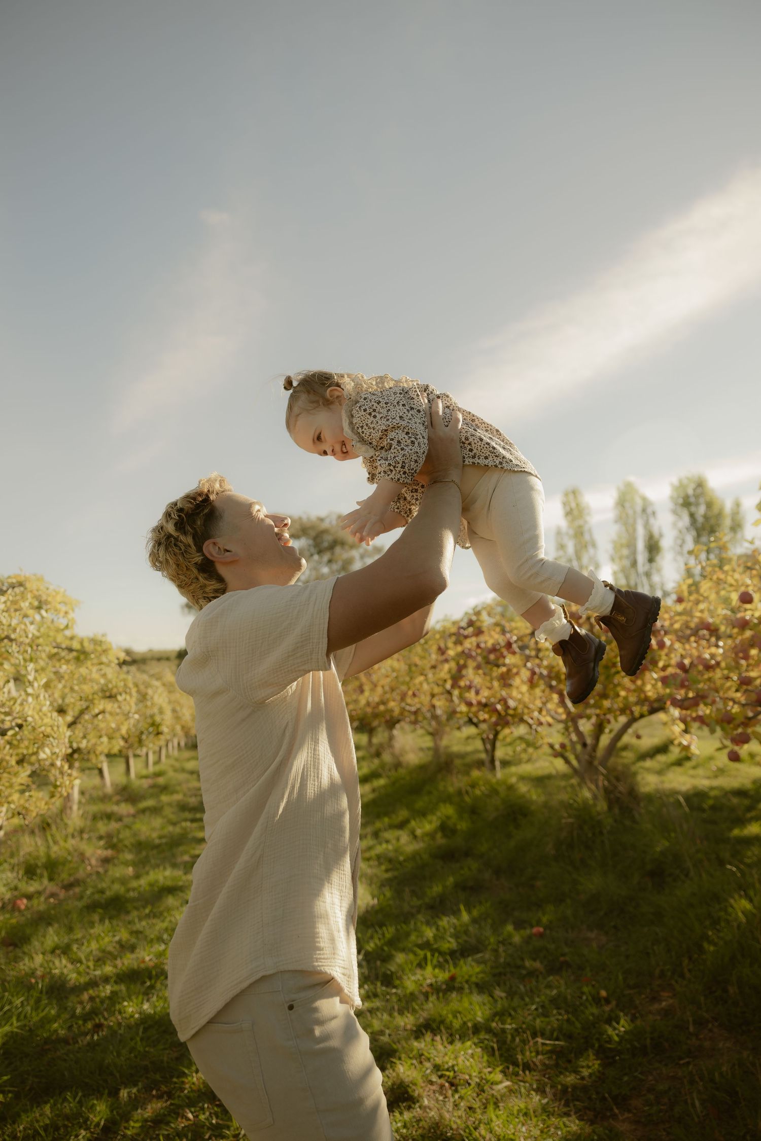 Outdoor family photography in Sydney, Central Coast, Blue Mountains, Wollongong and Kangaroo Valley, in field, farm, garden and countryside