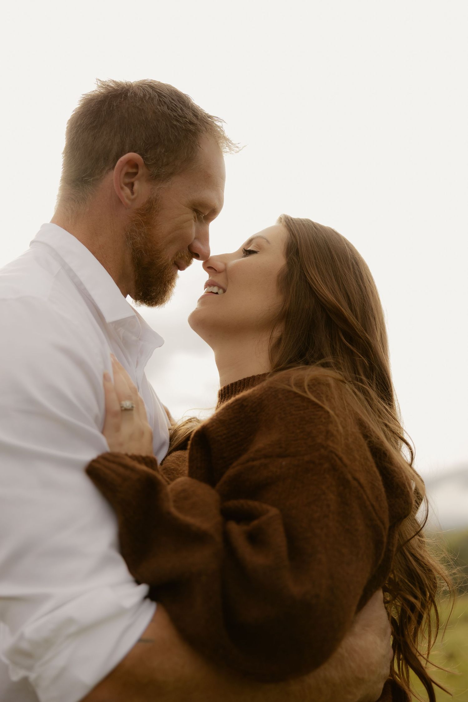 Outdoor maternity photography in Sydney, Central Coast, Blue Mountains, Wollongong, in field, farm, garden and countryside