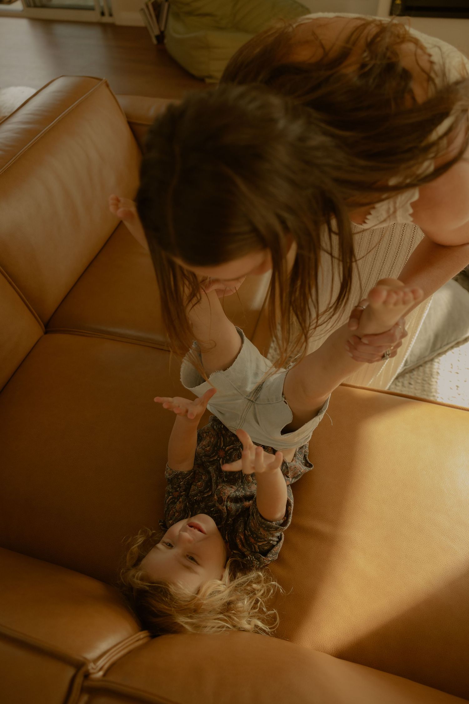 Indoor family session in Sydney, in-home photographer in Sydney, indoor photographer in Sydney