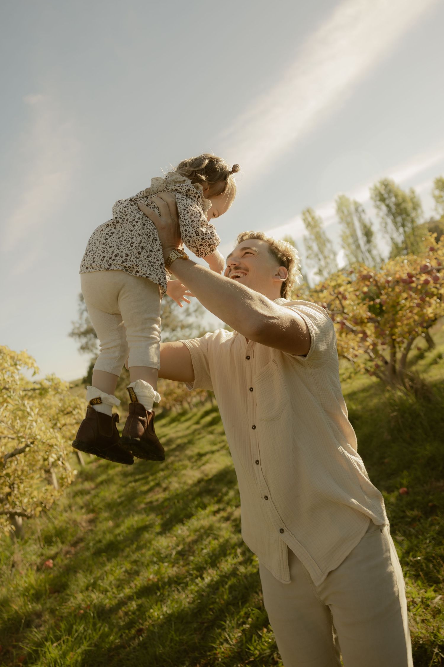 Outdoor family photography in Sydney, Central Coast, Blue Mountains, Wollongong and Kangaroo Valley, in field, farm, garden and countryside