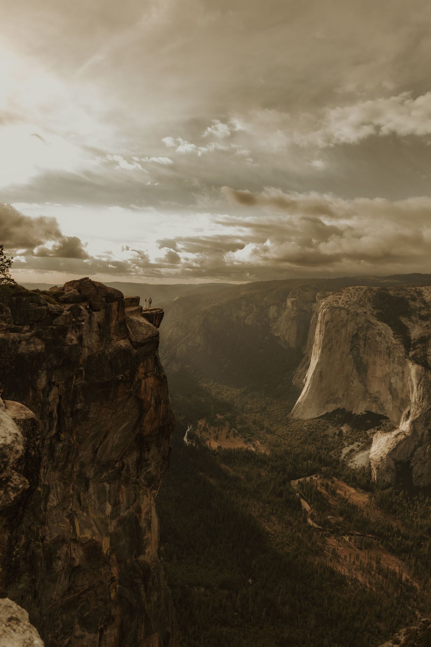 Landscape photos and elopements at Yosemite