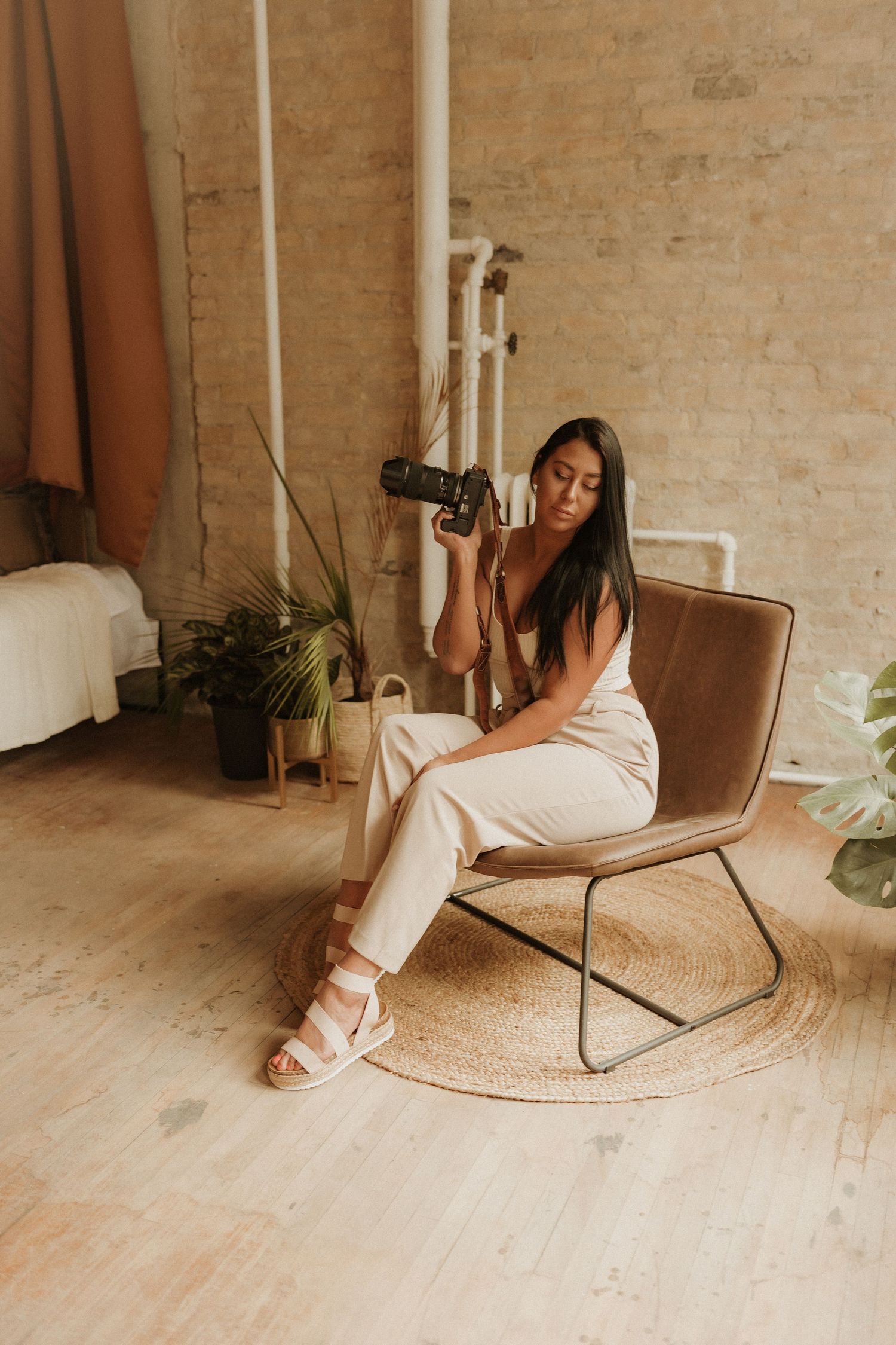 Ashley, your friendly neighborhood photographer.