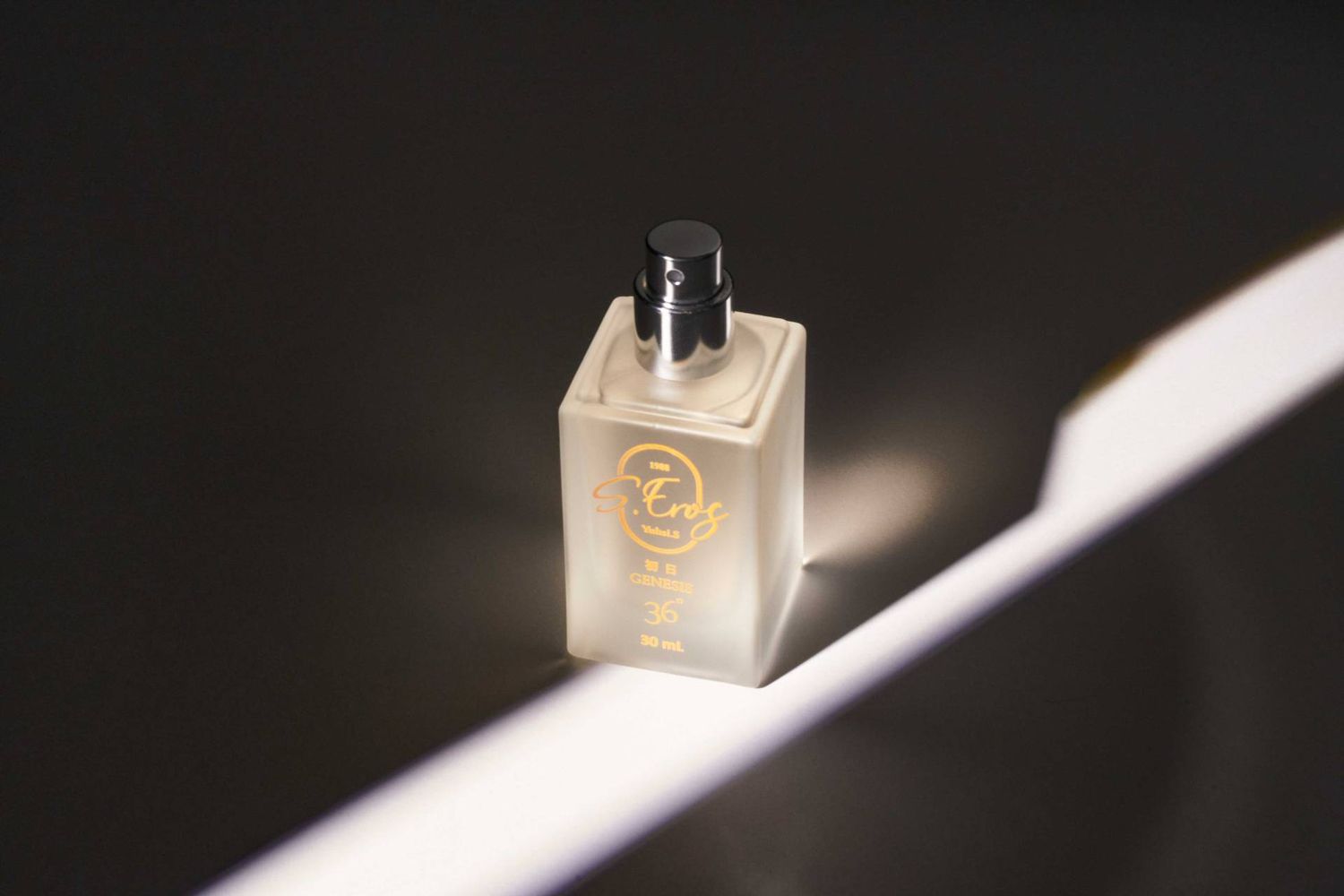 seros香水商品攝影 - 台中商業攝影作品-Product photography