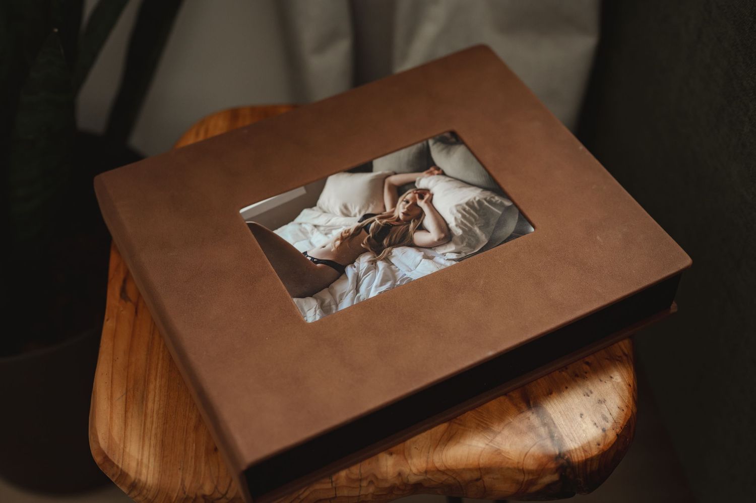 Luxury boudoir photo album photobook intimate portrait professional photography photoshoot studio lancaster pa  boudoir photographer