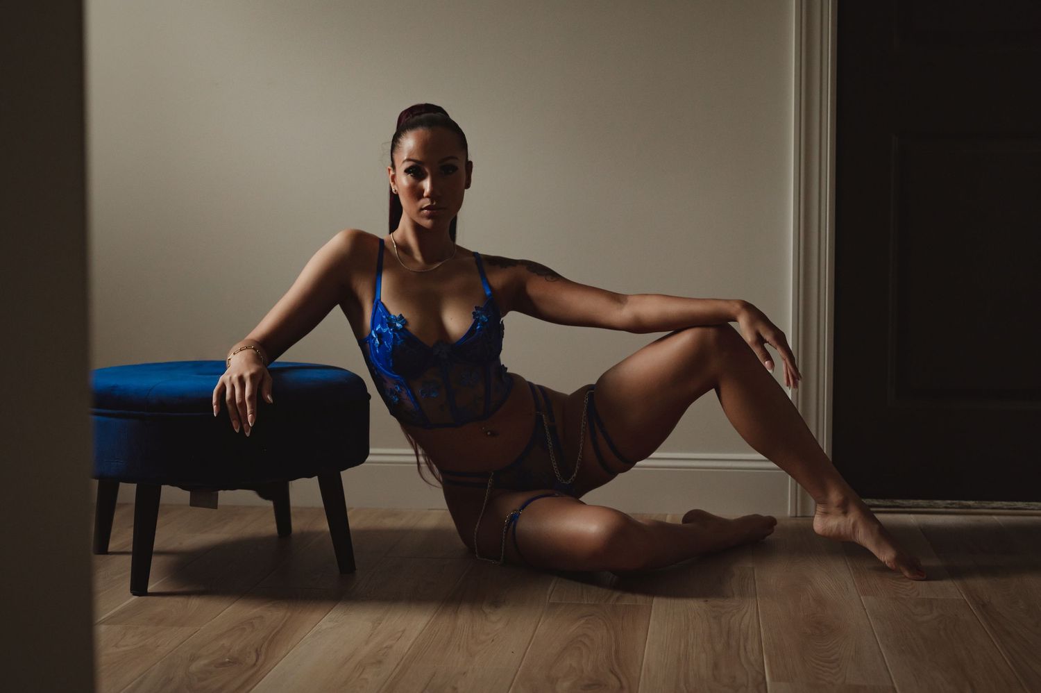 Boudoir photography boudoir photoshoot for women, intimate portrait photo studio central pa luxury boudoir photographer pennsylvania