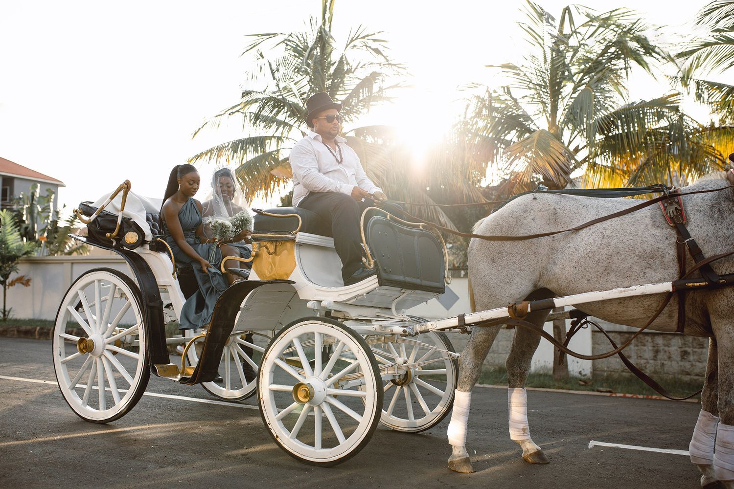 Timeless wedding photographs, thoughtfully captured.