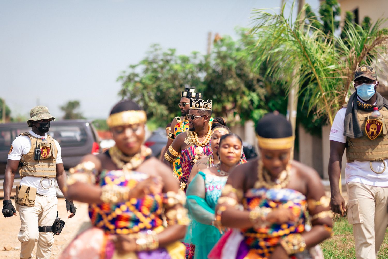 Timeless wedding photographs, thoughtfully captured.