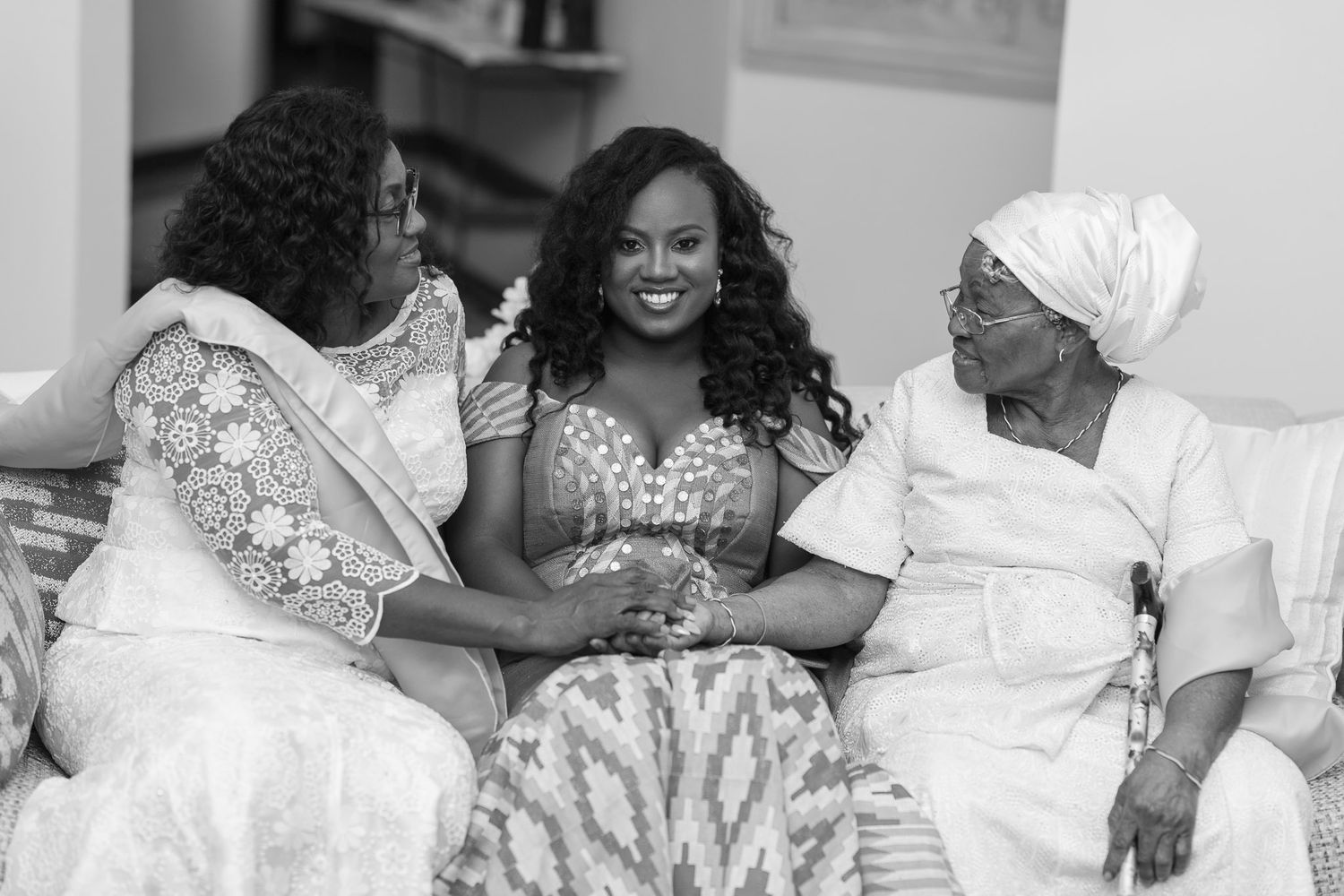 Timeless wedding photographs, thoughtfully captured.