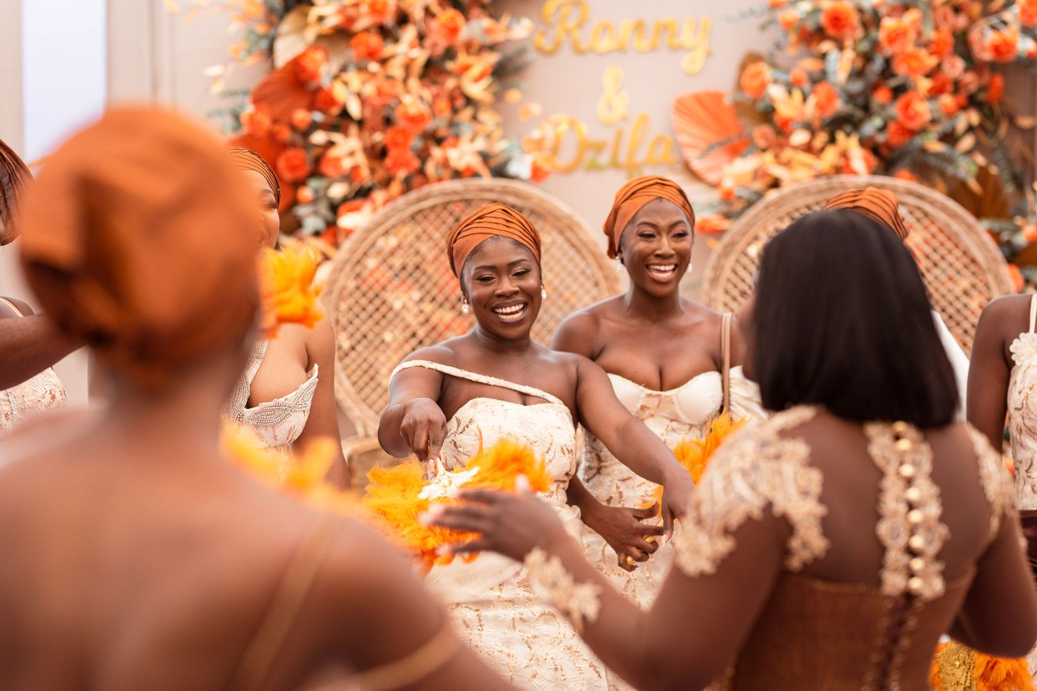 Timeless wedding photographs, thoughtfully captured.