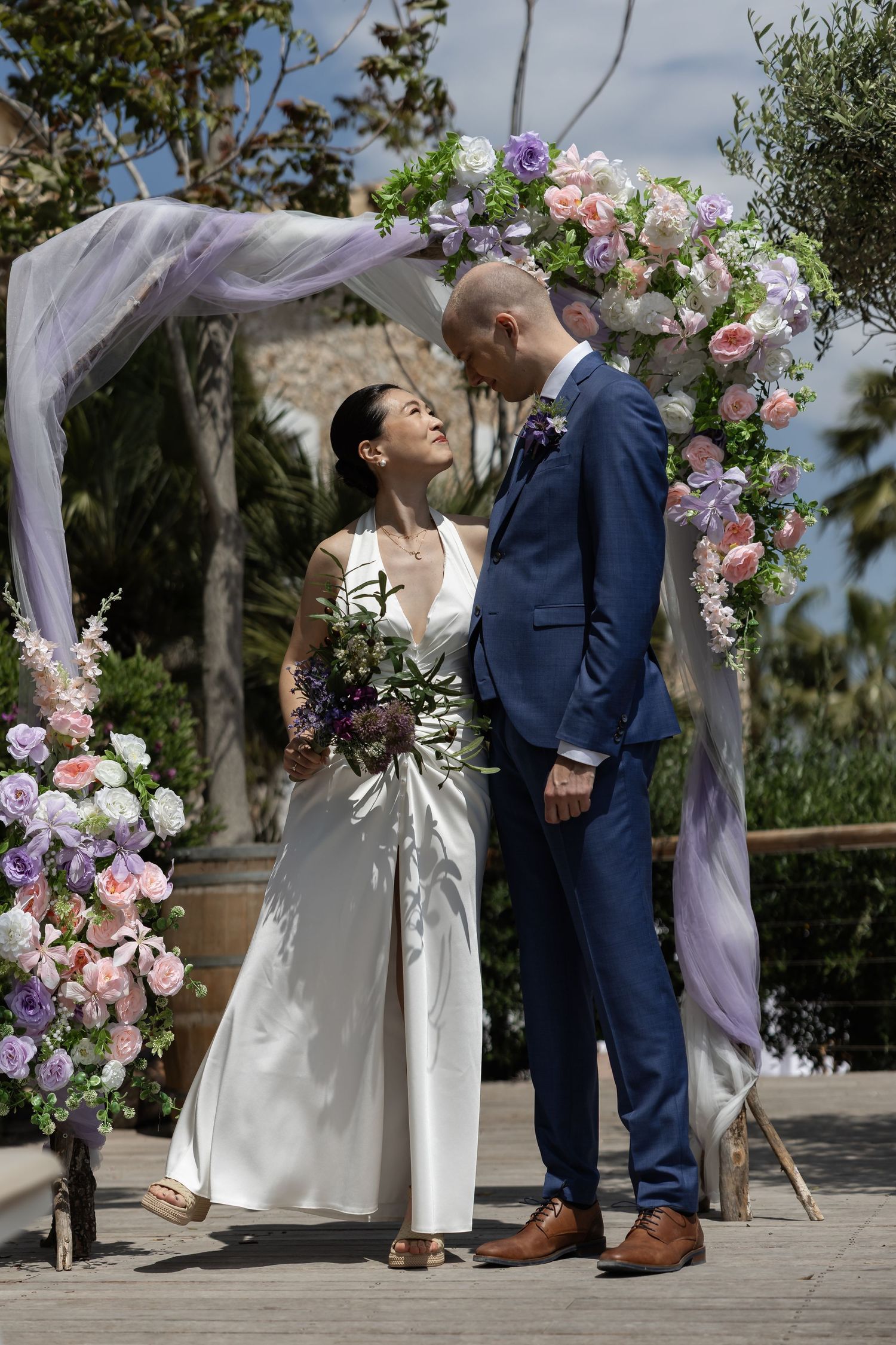 Wedding Ceremony. Outdoor ceremony. Wedding venue in Spain. Almiral de la Font in Sitges