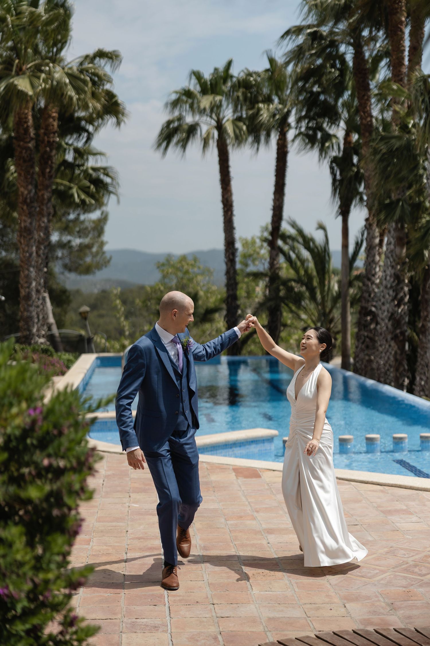 Couple photo session in wedding venue Almiral de la Font in Sitges, Spain. destination wedding