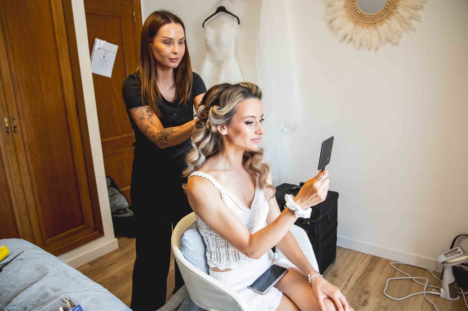 Professional bridal makeup by Anastasia Larionova at Huerto San Rafael, Valencia, featuring a radiant and long-wear look