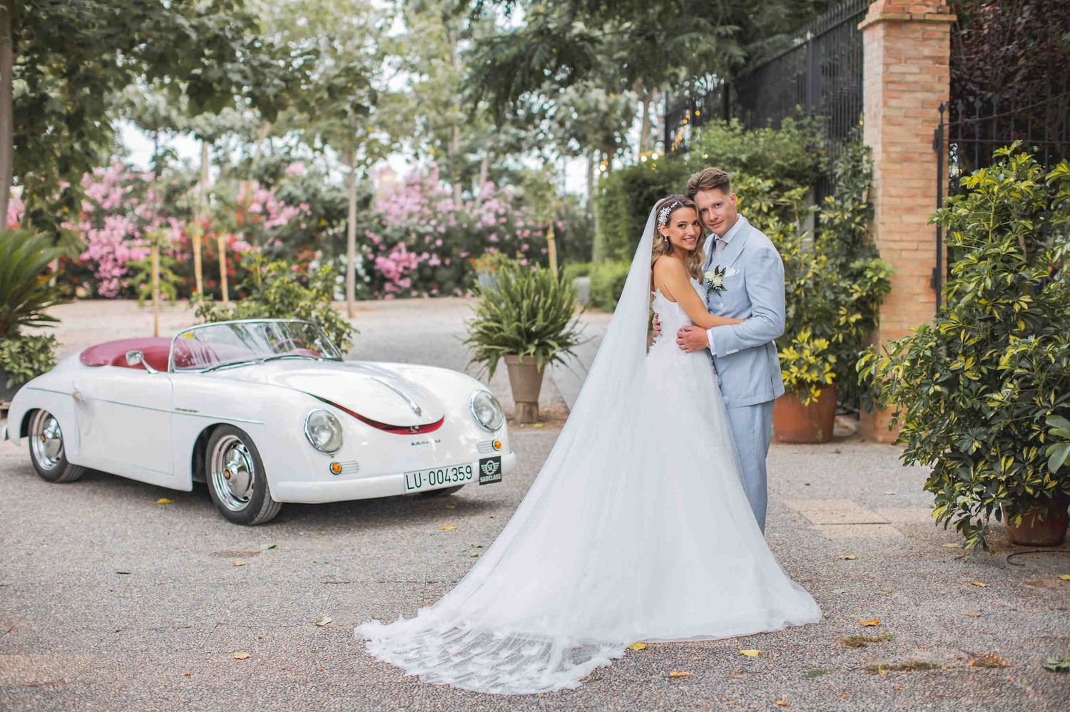 Detailed view of a classic bridal updo, perfectly executed to match the elegant atmosphere of Huerto San Rafael.