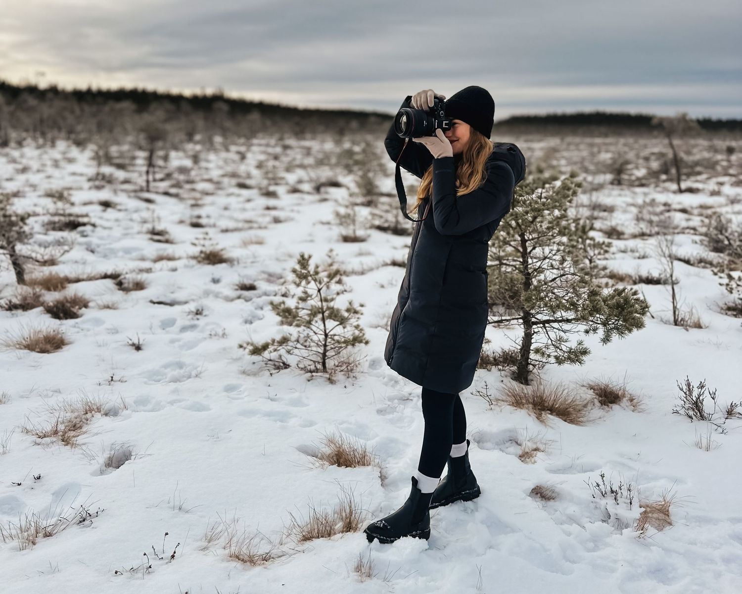 Jönköpingsfotograf tar bilder utomhus på vackra platser