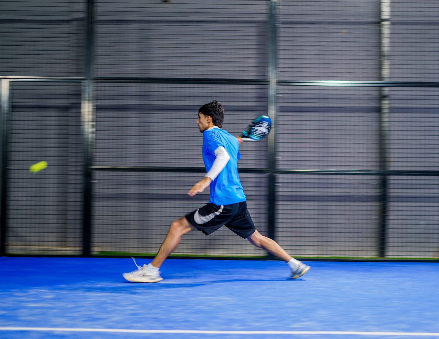 Speed panning shot of a player.