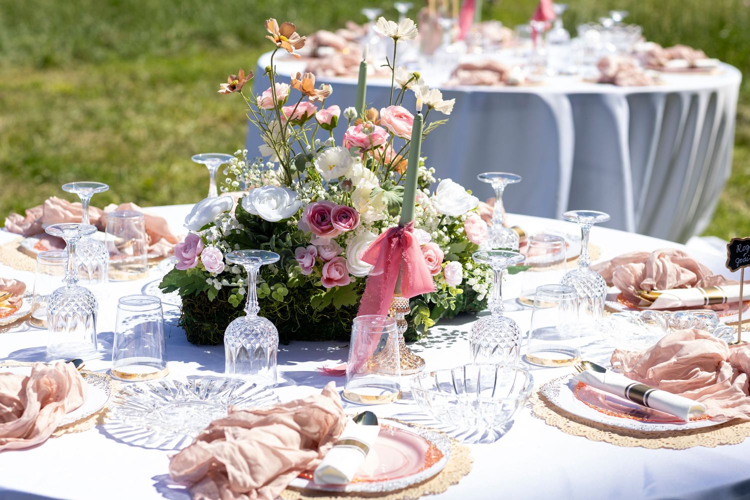 table setting wedding