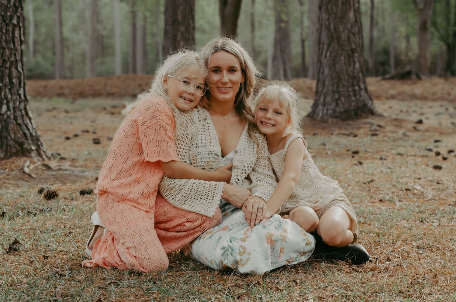 Family portrait in Coastal Carolina forest, warm & nature‑inspired storytelling. By Nichole JG Photography.