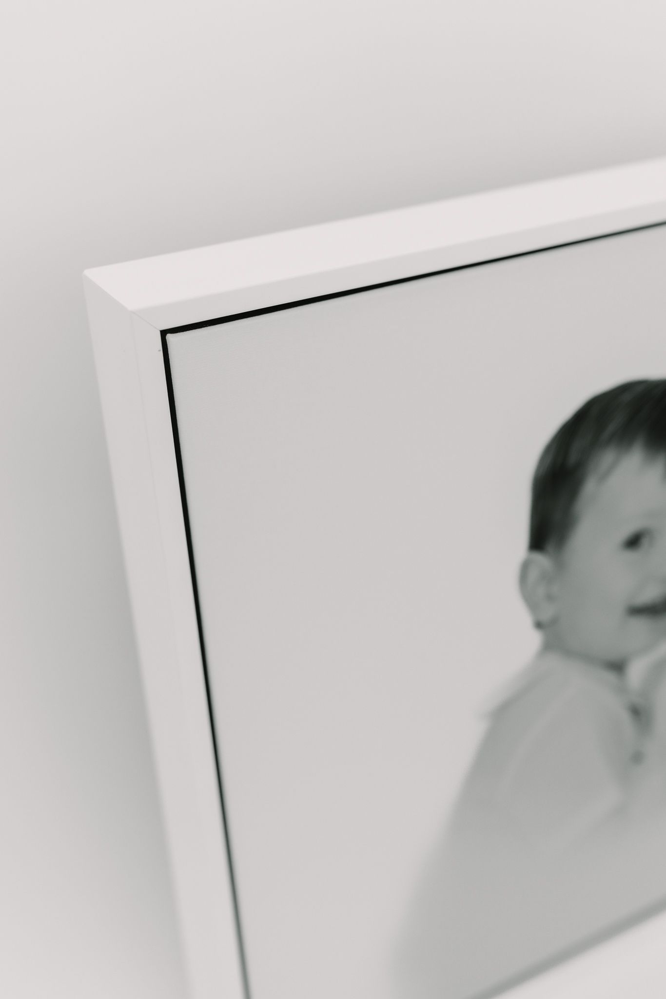 framed canvas white