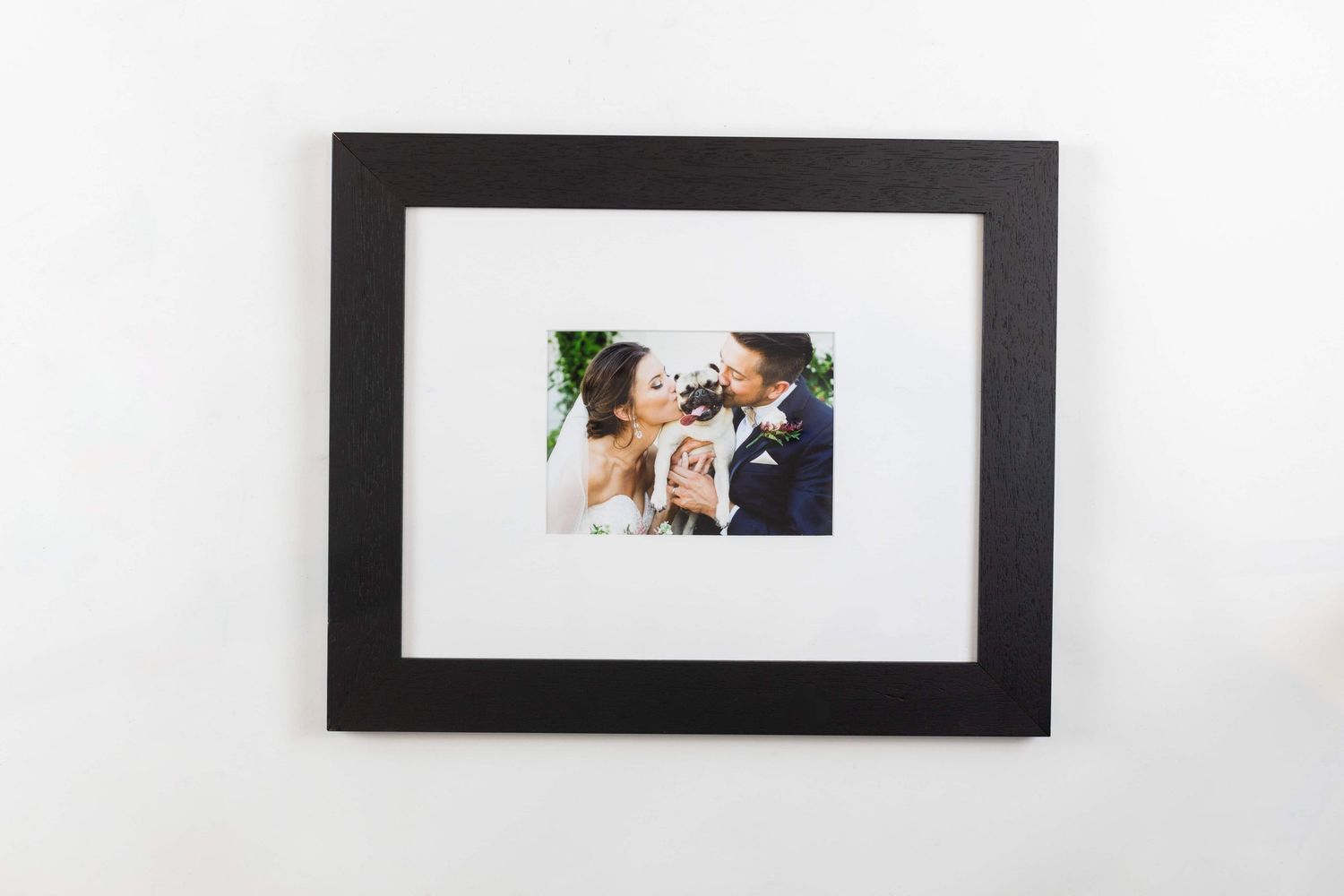 frame option black