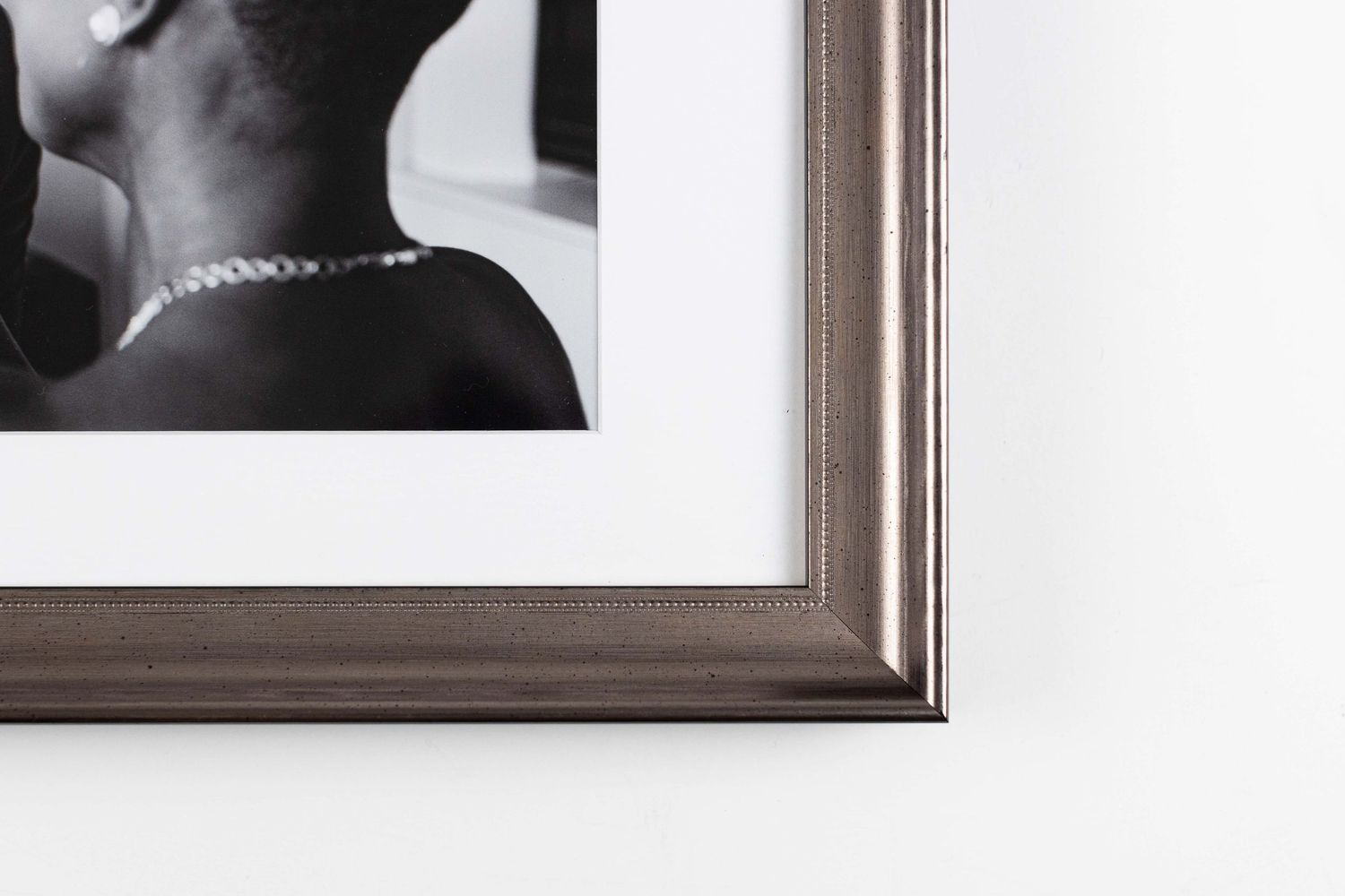 corner of shiny frame