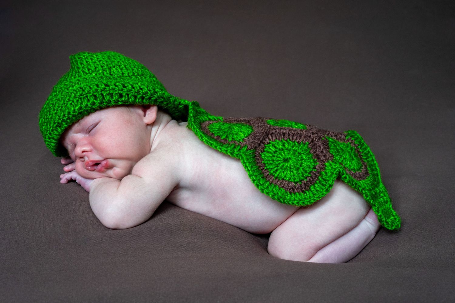 Newborn photos, studio photography Gilgandra Central West NSW, The Mellor Perspective