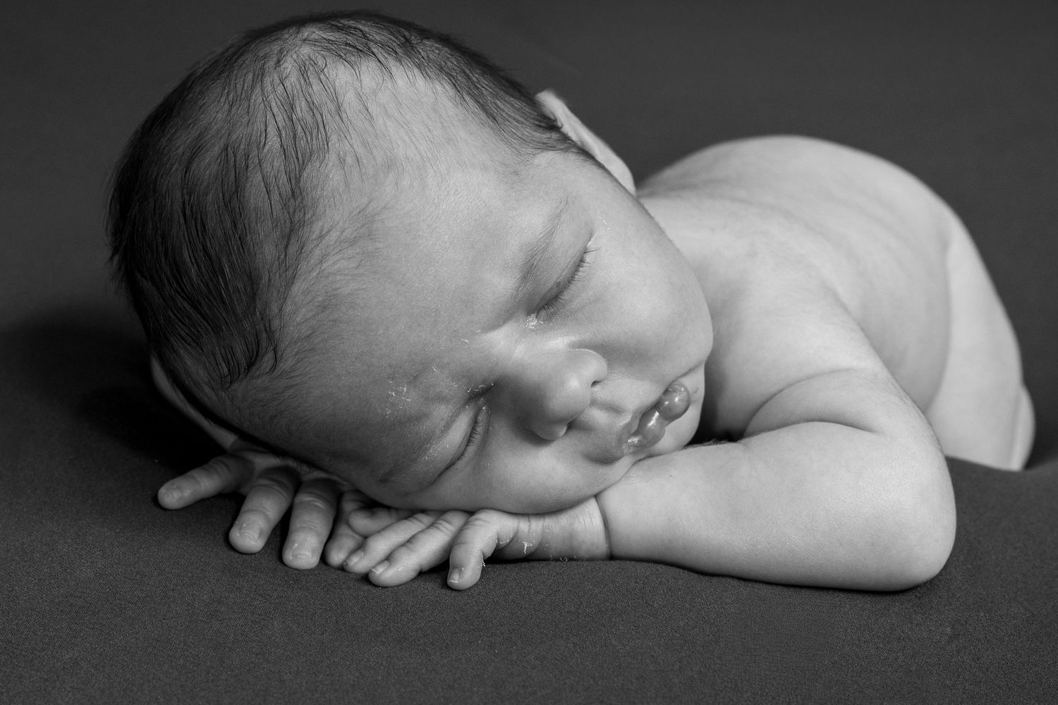 Newborn photos, studio photography Gilgandra Central West NSW, The Mellor Perspective