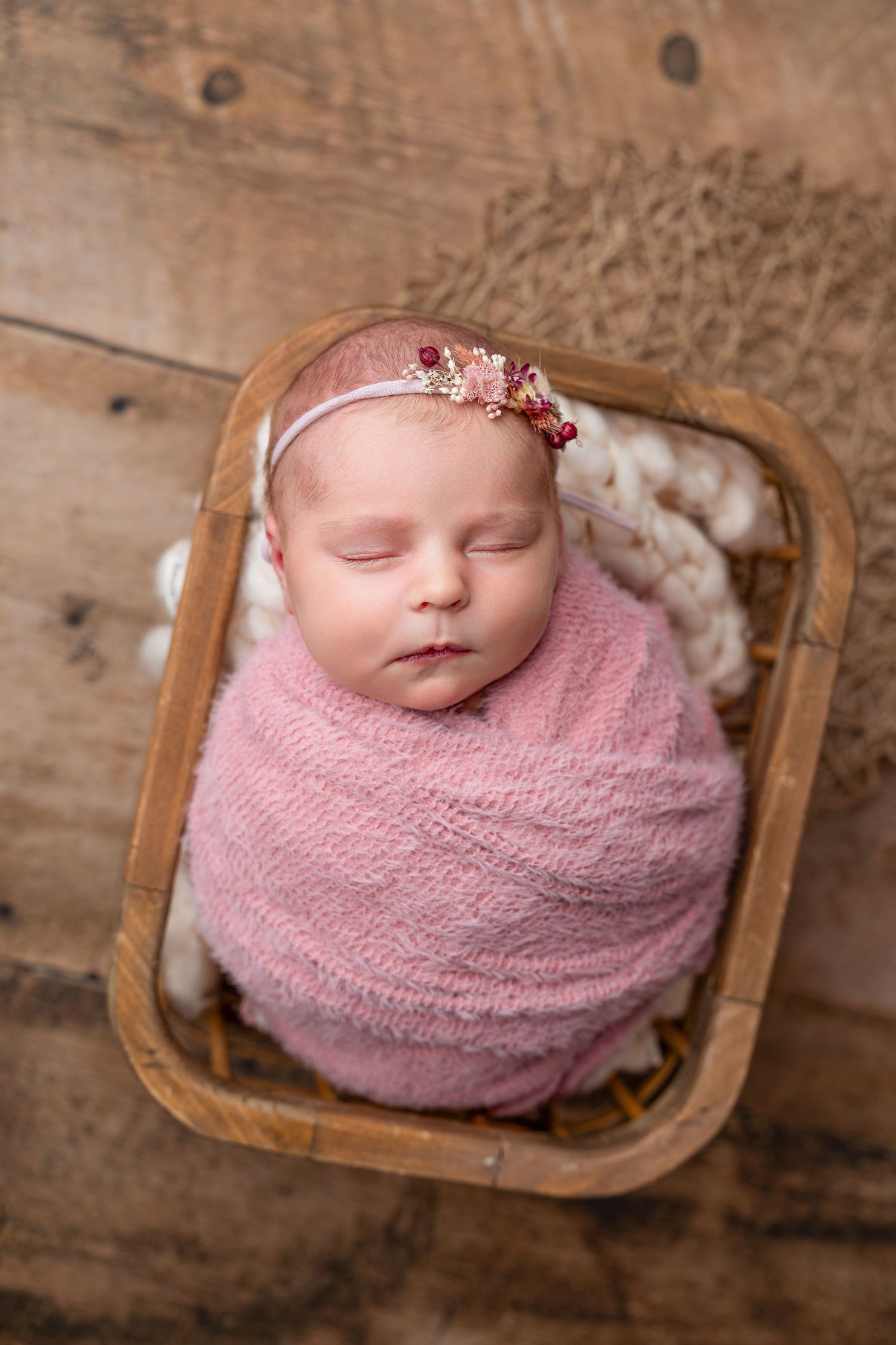 Newborn photographer near me