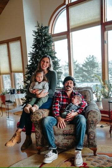 Christmas lifestyle family photography session with parents and children in Omaha, Nebraska
